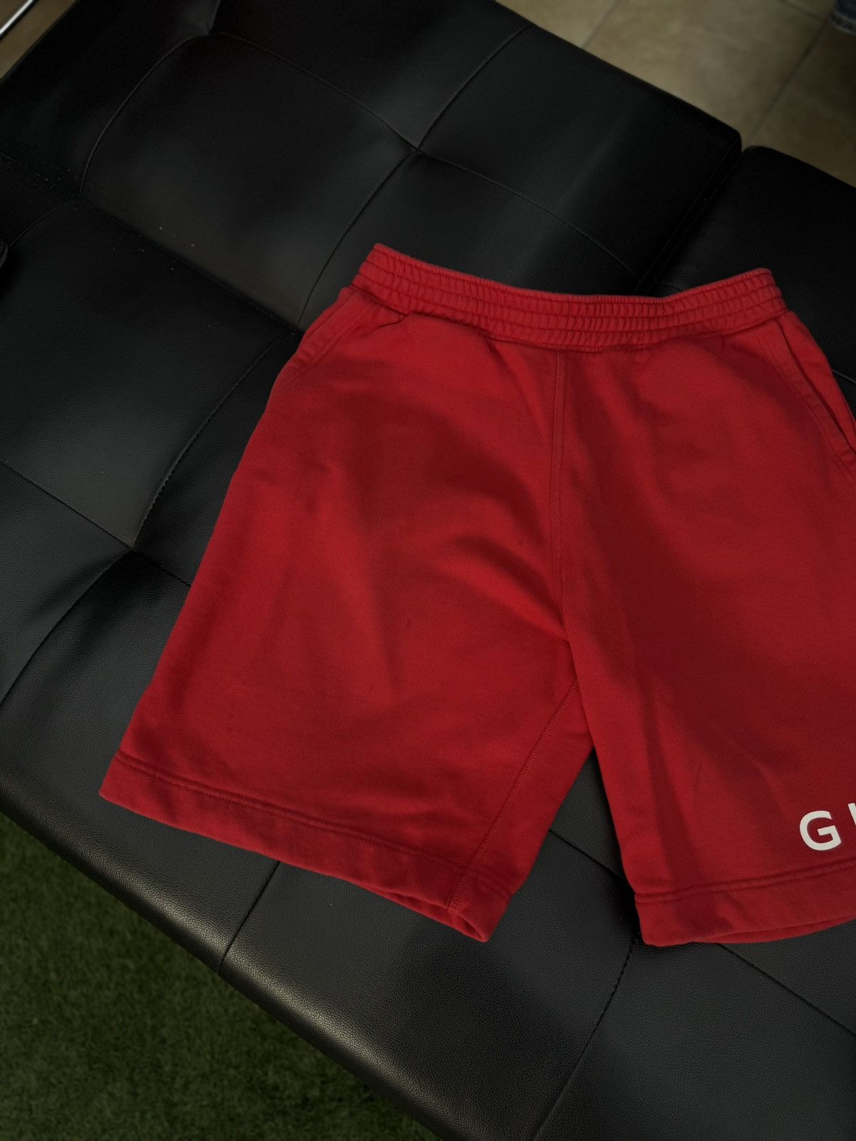 Givenchy Givenchy Red Logo Summer Shorts Size Large 🧼 Size US 31 - 6 Thumbnail