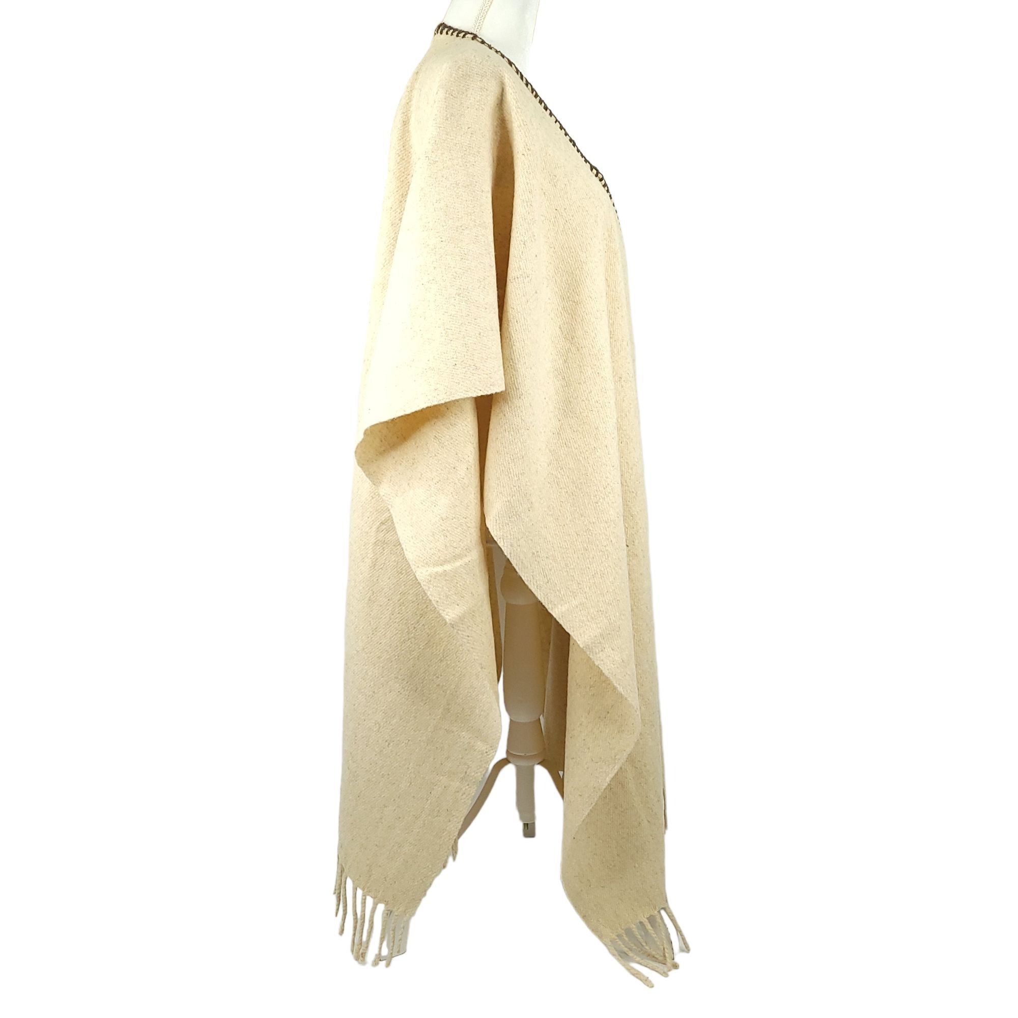 Other Boho Wool Cape Poncho Wrap OS Vintage Cream Fringe Southwest Size ONE SIZE - 6 Thumbnail