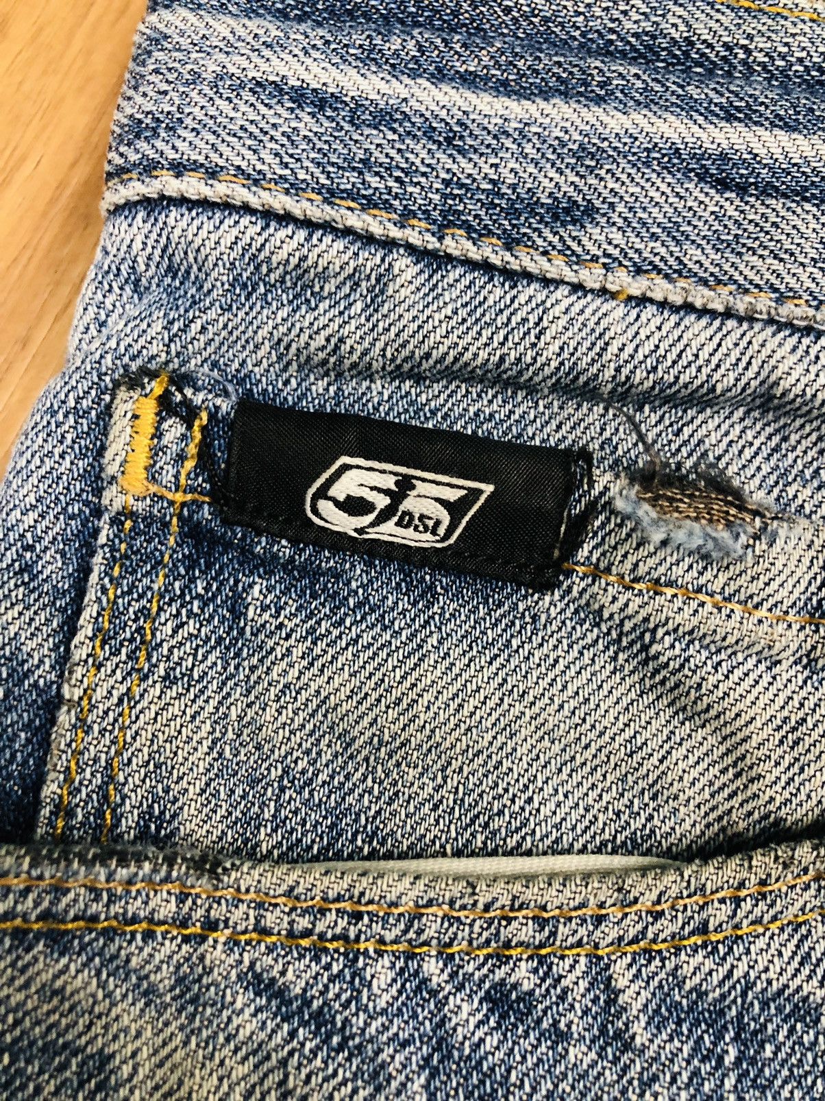 55DSL 55DSL Pearn Slim Fit Ripped Denim Jeans (38) Size US 28 / EU 44 - 9 Thumbnail