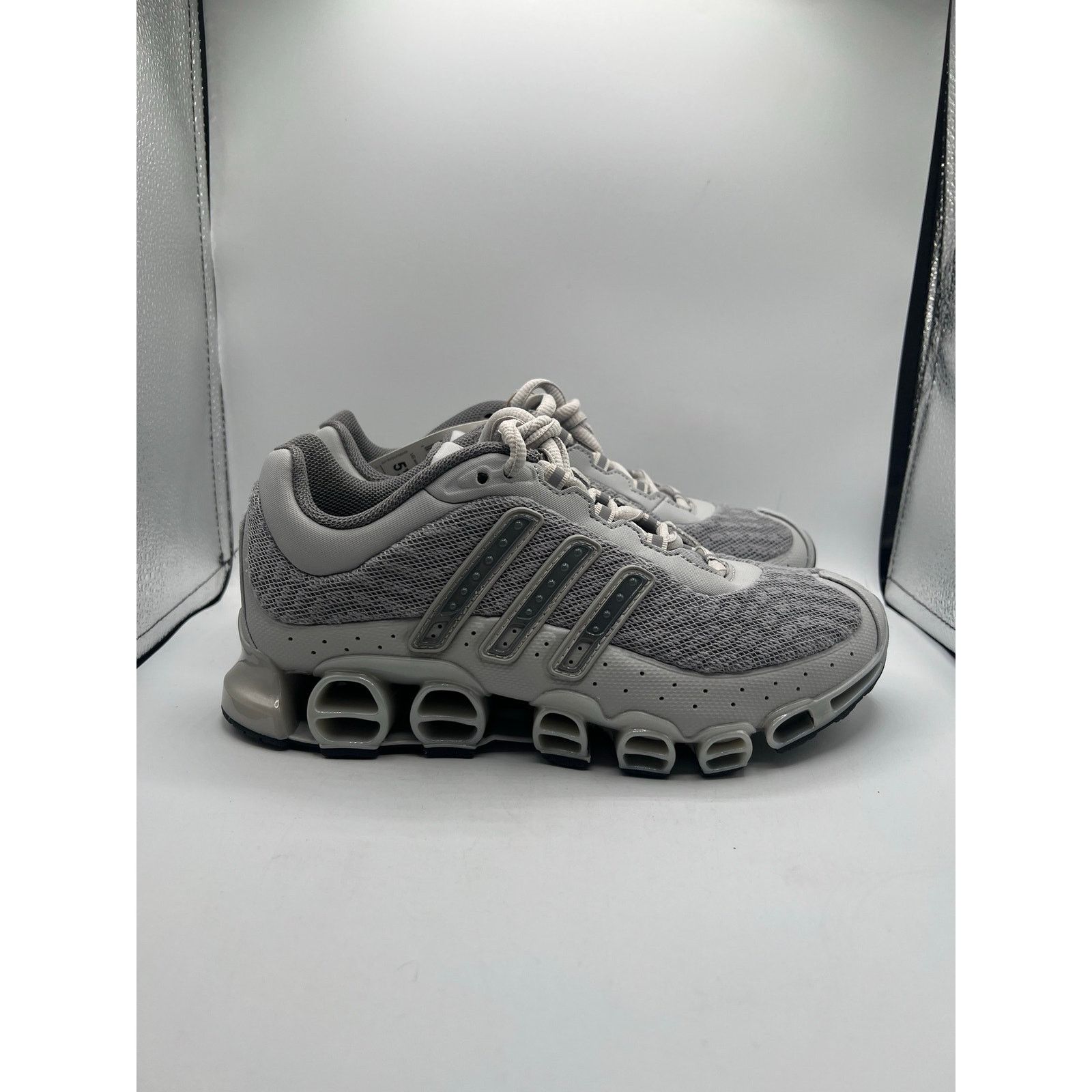 Adidas Adidas a3 Megaride ‘Triple Grey’ size 5.5 men’s Size US 6.5 / IT 36.5 - 3 Thumbnail
