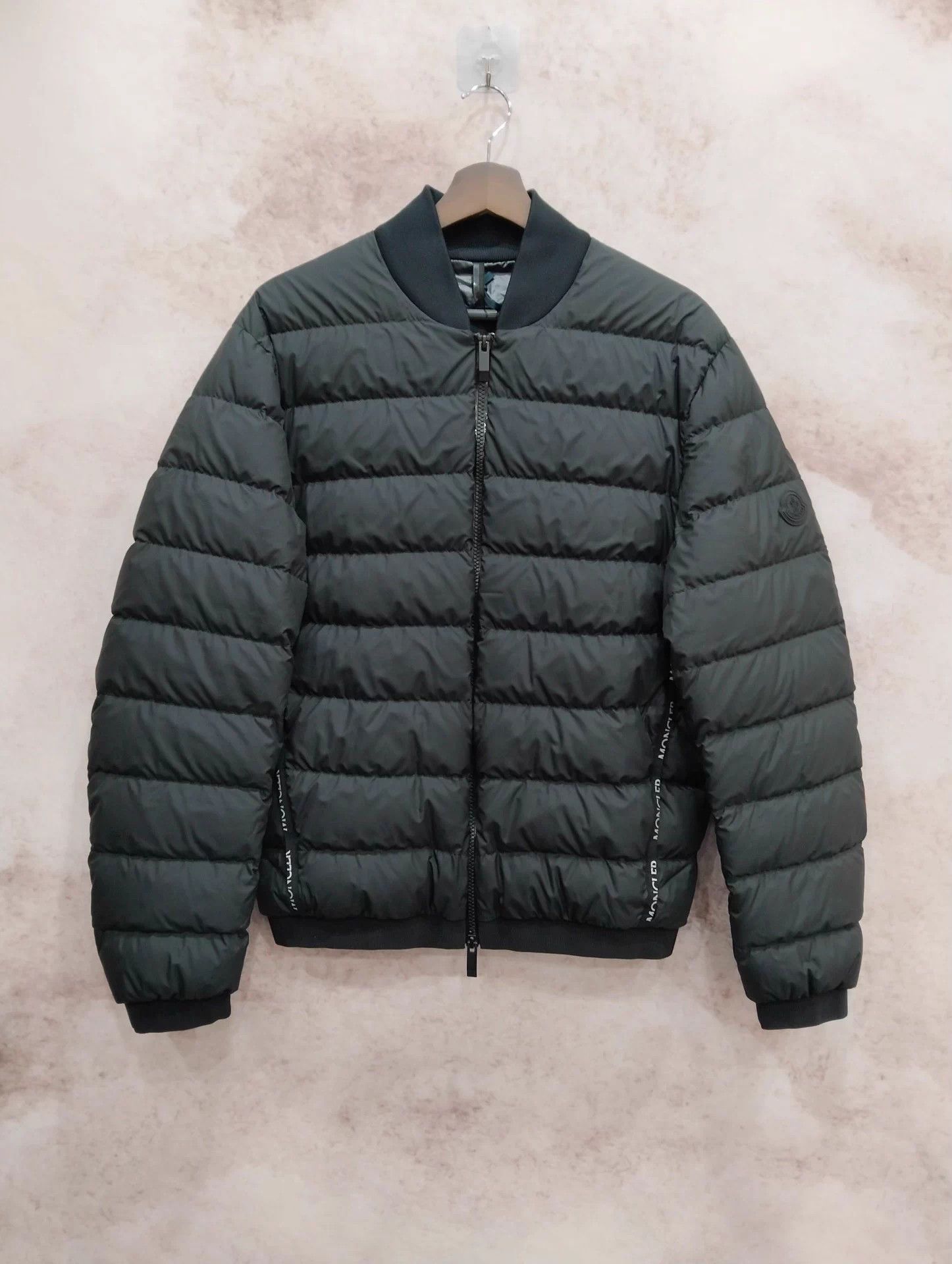 Moncler Moncler down jacket Size 1 Size US S / EU 44-46 / 1 - 1 Thumbnail