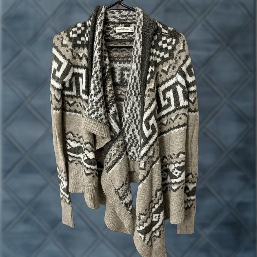 Abercrombie & Fitch ABERCROMBIE & FITCH Cardigan Shirt Sweater Gray Open Front XS/S Womens Regular Knit Long Sleeve - 90s? (Decide: decade not given) Size S / US 4 / IT 40 - 1 Thumbnail