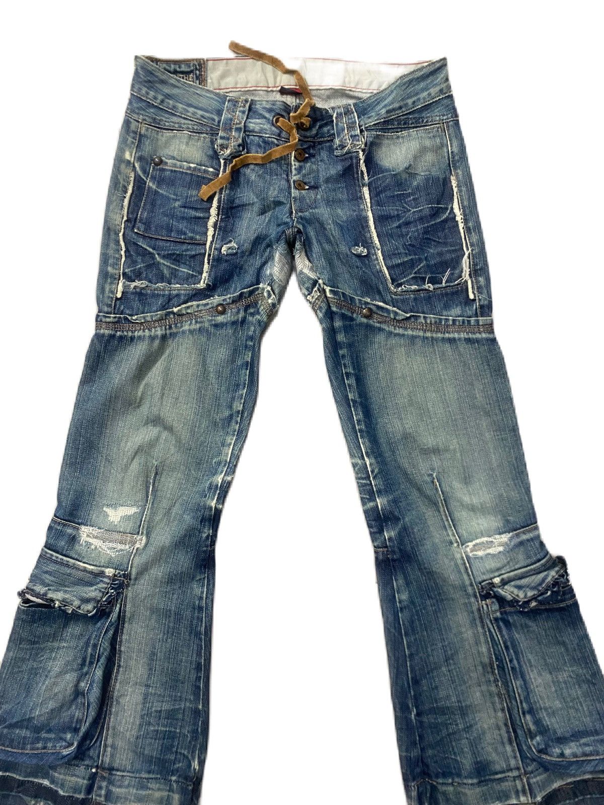 Marithe + Francois Girbaud MARITHE FRANCOIS GIRBAUD LOW RISE FLARE DISTRESS STYLE Size US 32 / EU 48 - 4 Thumbnail