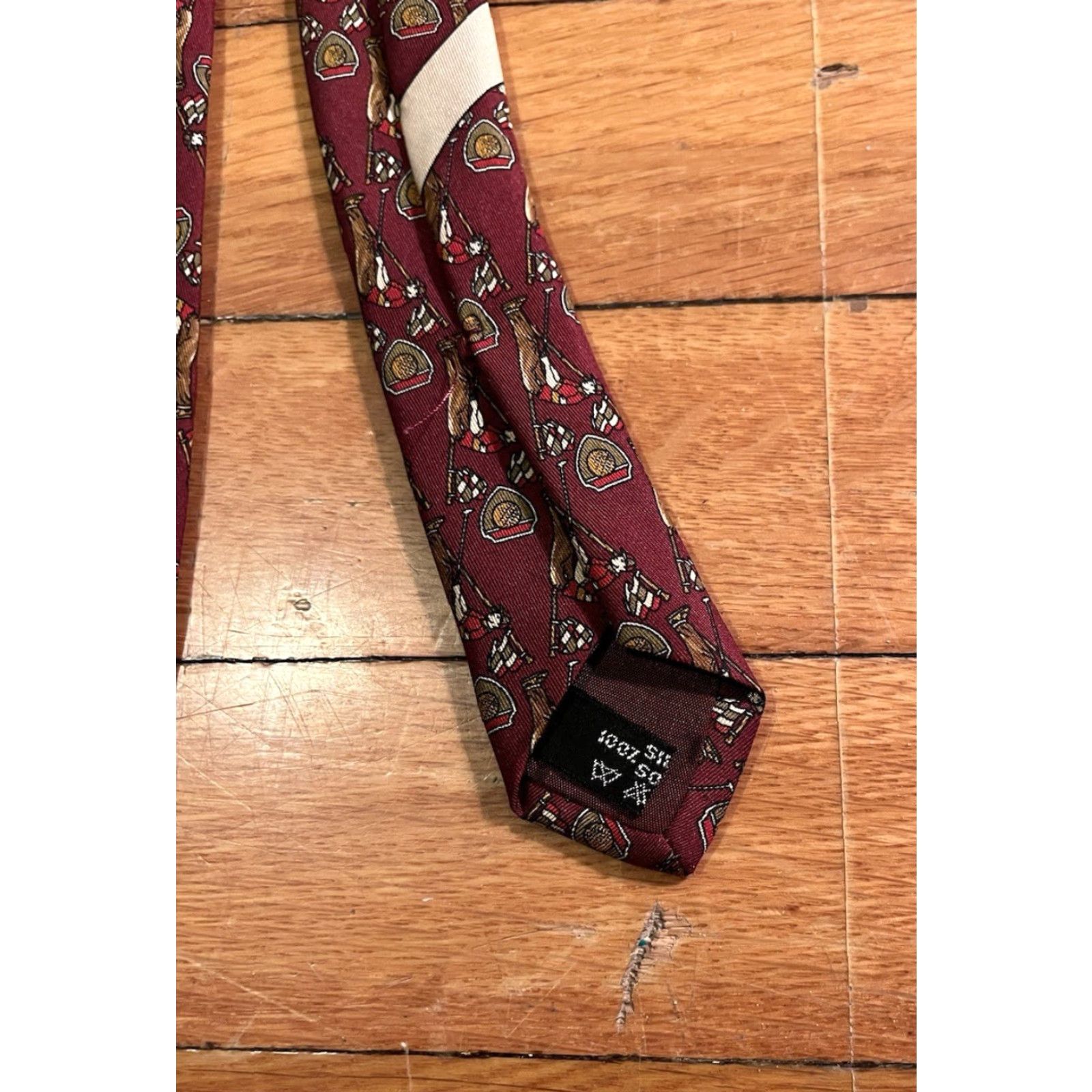 Salvatore Ferragamo VINTAGE Salvatore Ferragamo Golf Tie 100% Silk Red Geometric Logo Mens Tie 58" Long Classic 3-1/2" Wide Size ONE SIZE - 5 Thumbnail