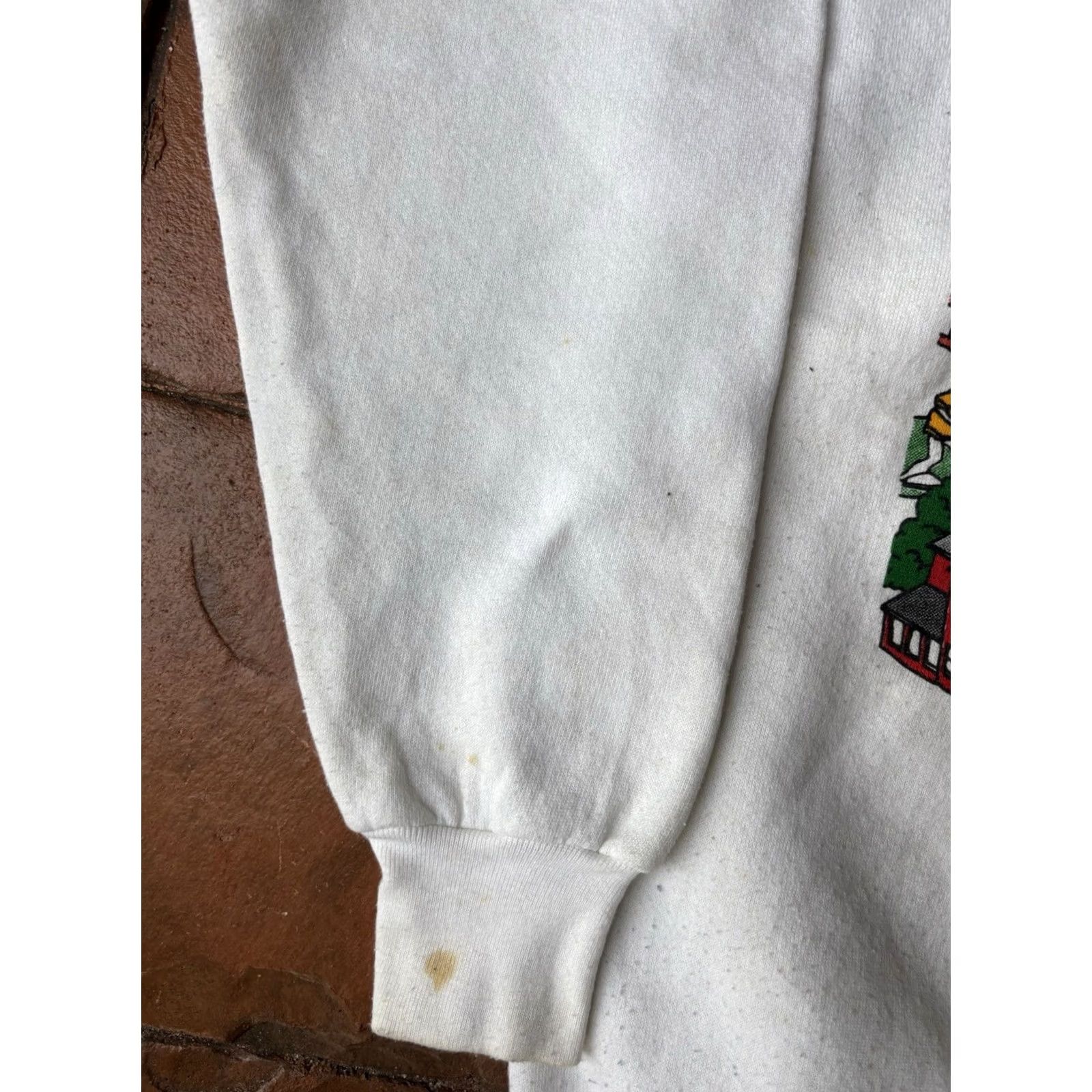 Fruit Of The Loom VINTAGE Mississippi Crewneck Sweatshirt XL USA Tourist Souvenir Men White Cotton Knit Embroidered Graphic Print 90s Retro Steampunk USA Size US XL / EU 56 / 4 - 6 Thumbnail