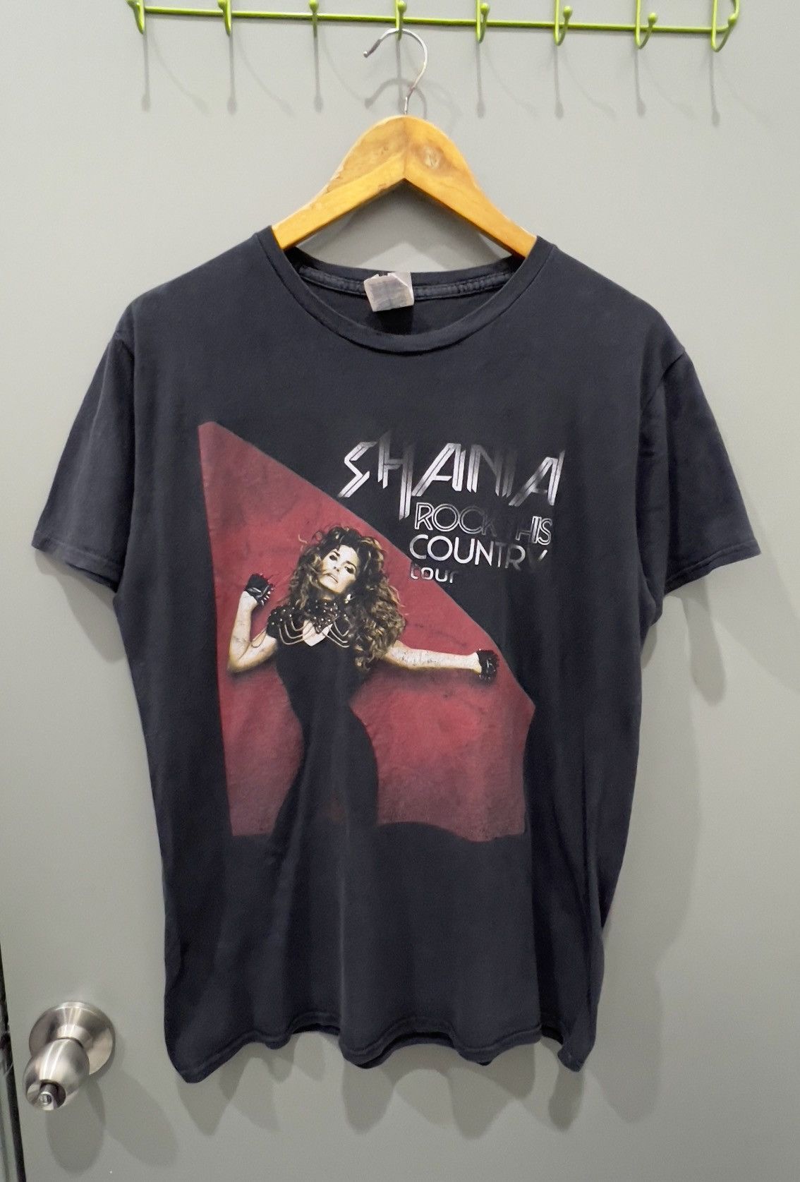 Band Tees Shania Rock This Country Tour 2015 Size US L / EU 52-54 / 3 - 1 Thumbnail