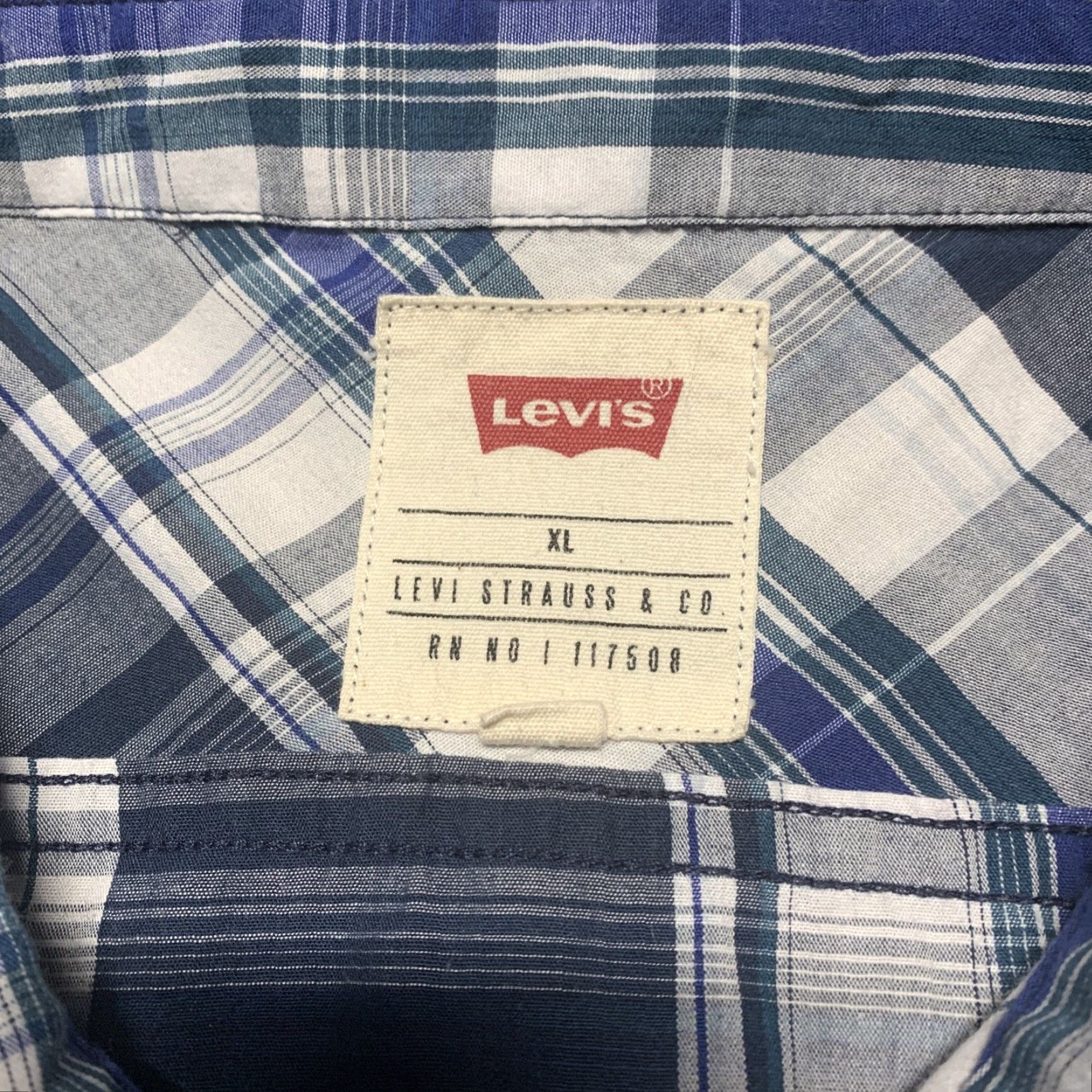 Levi's Levi’s Shirt Mens Button-Down 2 Front Pockets XL Blue Multi-Color Plaid Shirt Mens XL Blue Plaid Size US XL / EU 56 / 4 - 3 Thumbnail