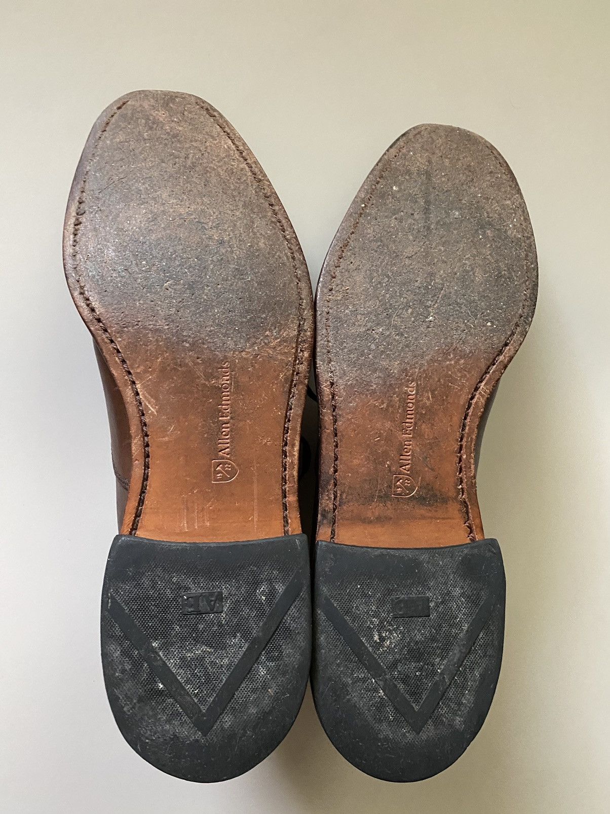 Allen Edmonds Allen Edmonds 🇺🇸 Carlyle Plain-toe oxfords dark chili 8.5 D Size US 8.5 / EU 41-42 - 9 Thumbnail