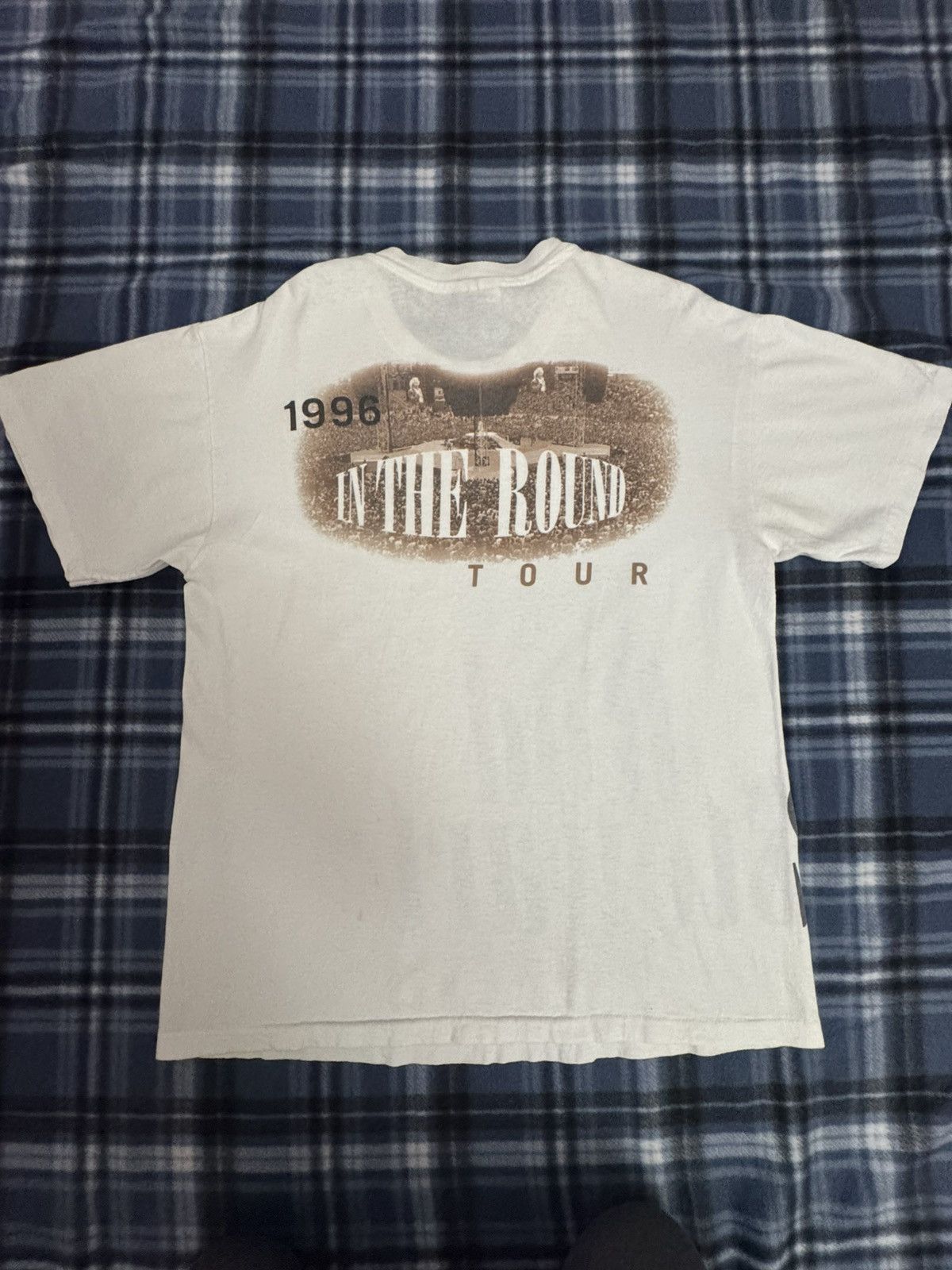 Hanes Vintage 1996 In The Round Tour Shirt Size Large Size US L / EU 52-54 / 3 - 7 Thumbnail