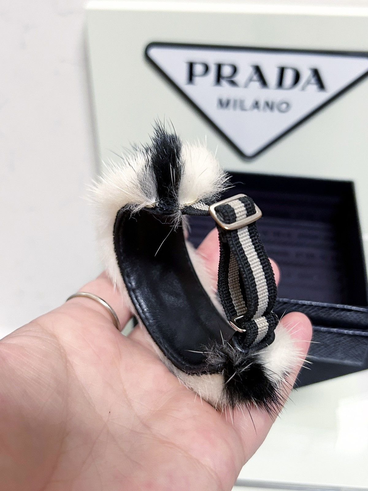 Prada Authentic Prada Rare Runway Mink Cream & Black Fur Bracelet Size ONE SIZE - 7 Thumbnail