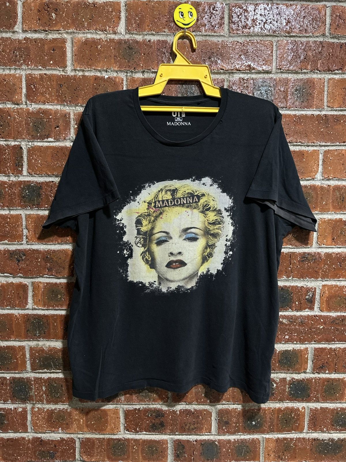 Japanese Brand × Uniqlo Uniqlo X Madonna Sun Faded Boxy Tee Size US XXL / EU 58 / 5 - 1 Thumbnail