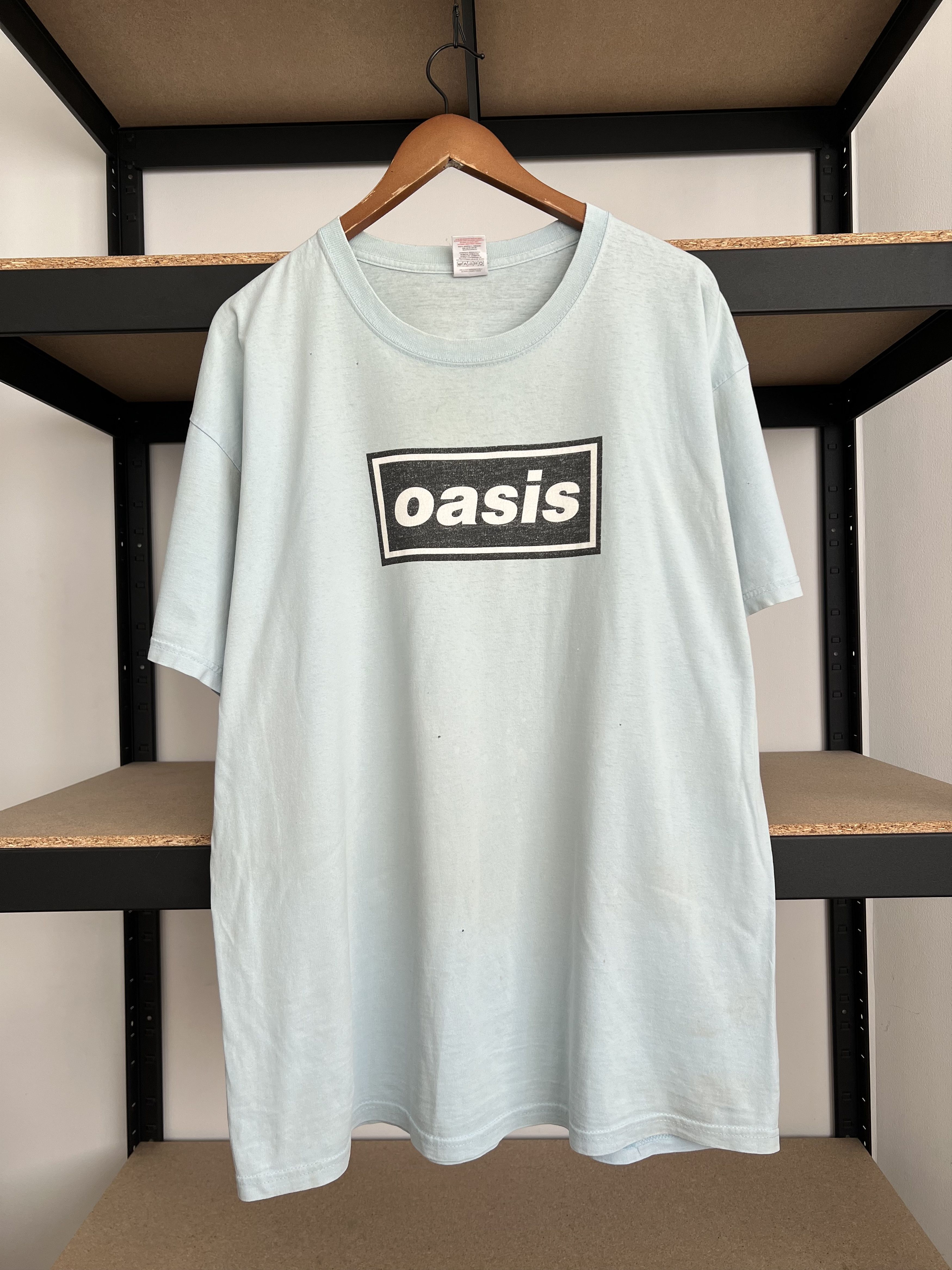 Band Tees Vintage 2000s Oasis Definitely Maybe Britpop Blue T-shirt Size US XL / EU 56 / 4 - 1 Thumbnail