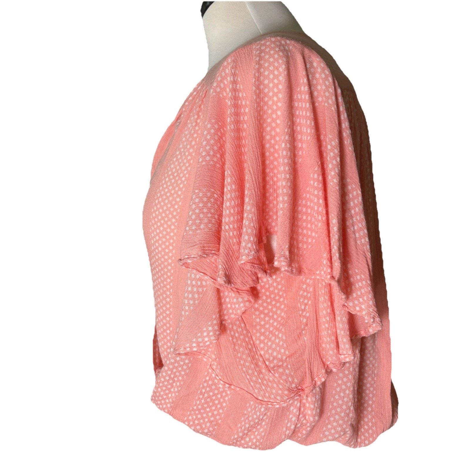 Anthropologie Anthropologie Maeve Small Pink/ Peach Dot Crop Ruffle Size S / US 4 / IT 40 - 3 Thumbnail