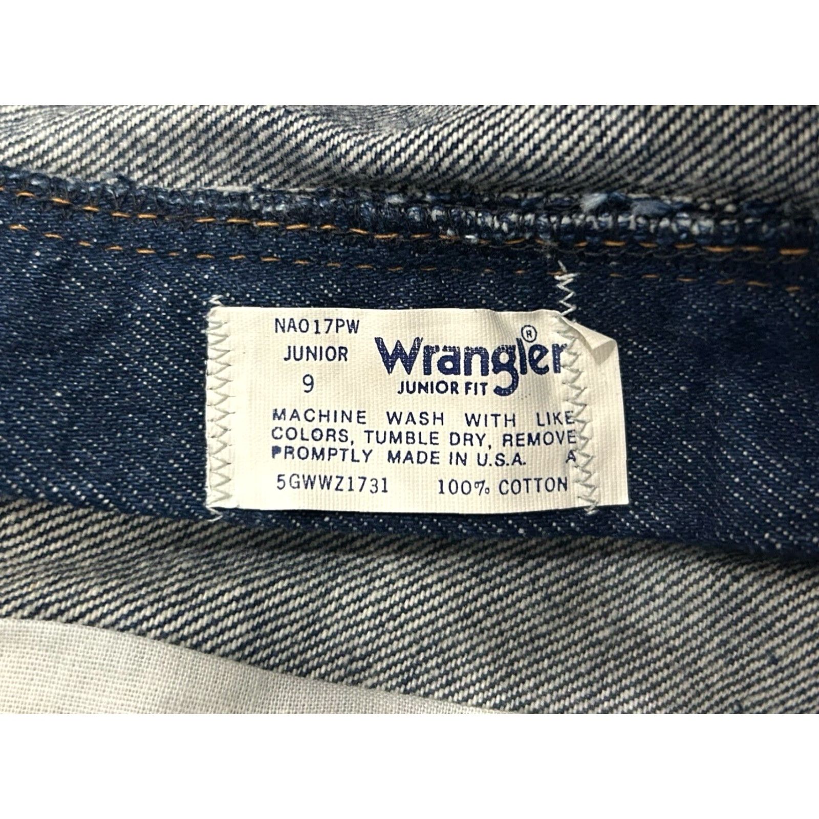 Wrangler VINTAGE Wrangler Jeans Tapered Womens Juniors 9 Dark Blue 90s Made in USA NWT Deadstock Paisley Back Pocket Size 30" / US 8 / IT 44 - 7 Thumbnail