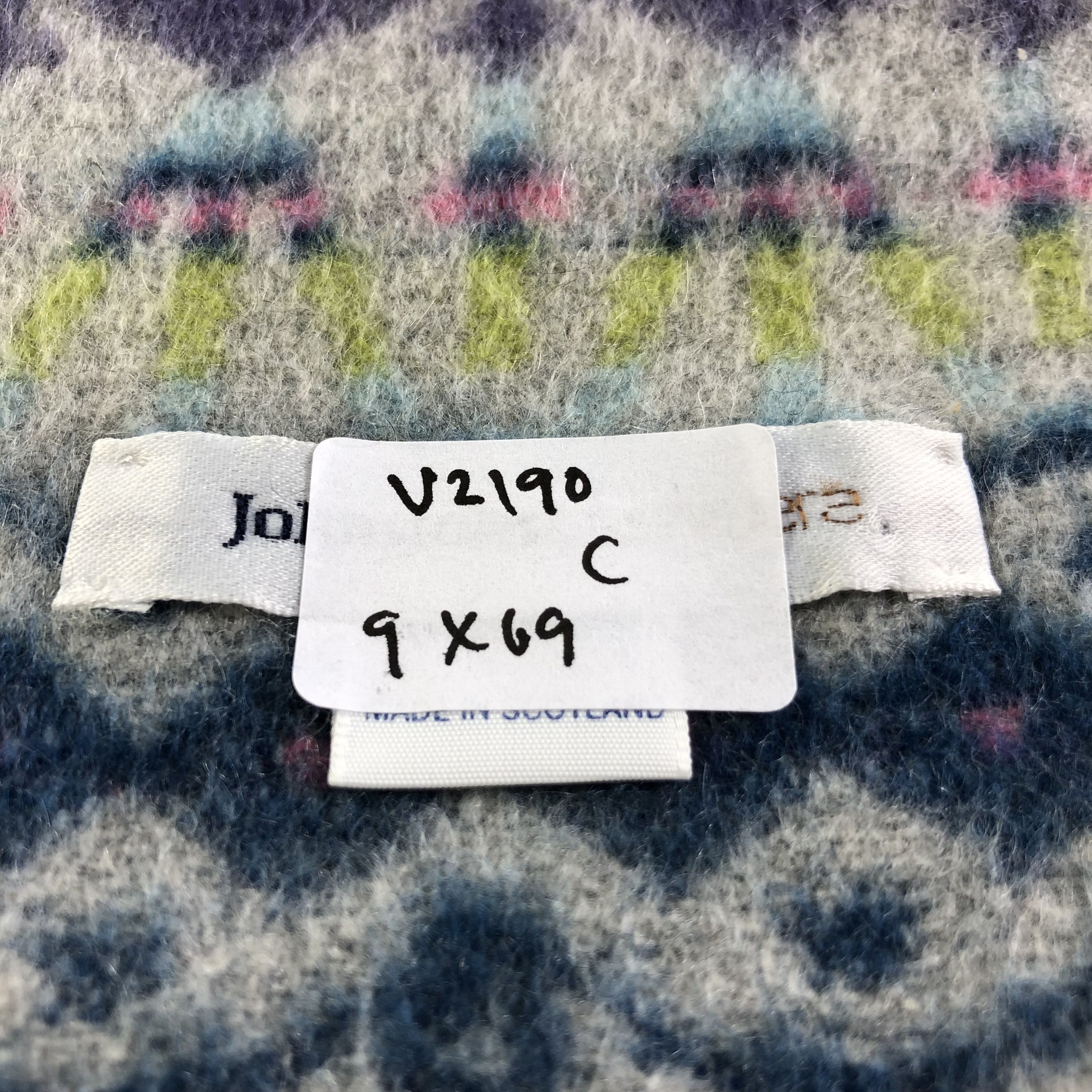 Johnstons Of Elgin Johnstons Of Elgin Cashmere Scarf Muffler Neckwear V2190 Size ONE SIZE - 6 Thumbnail