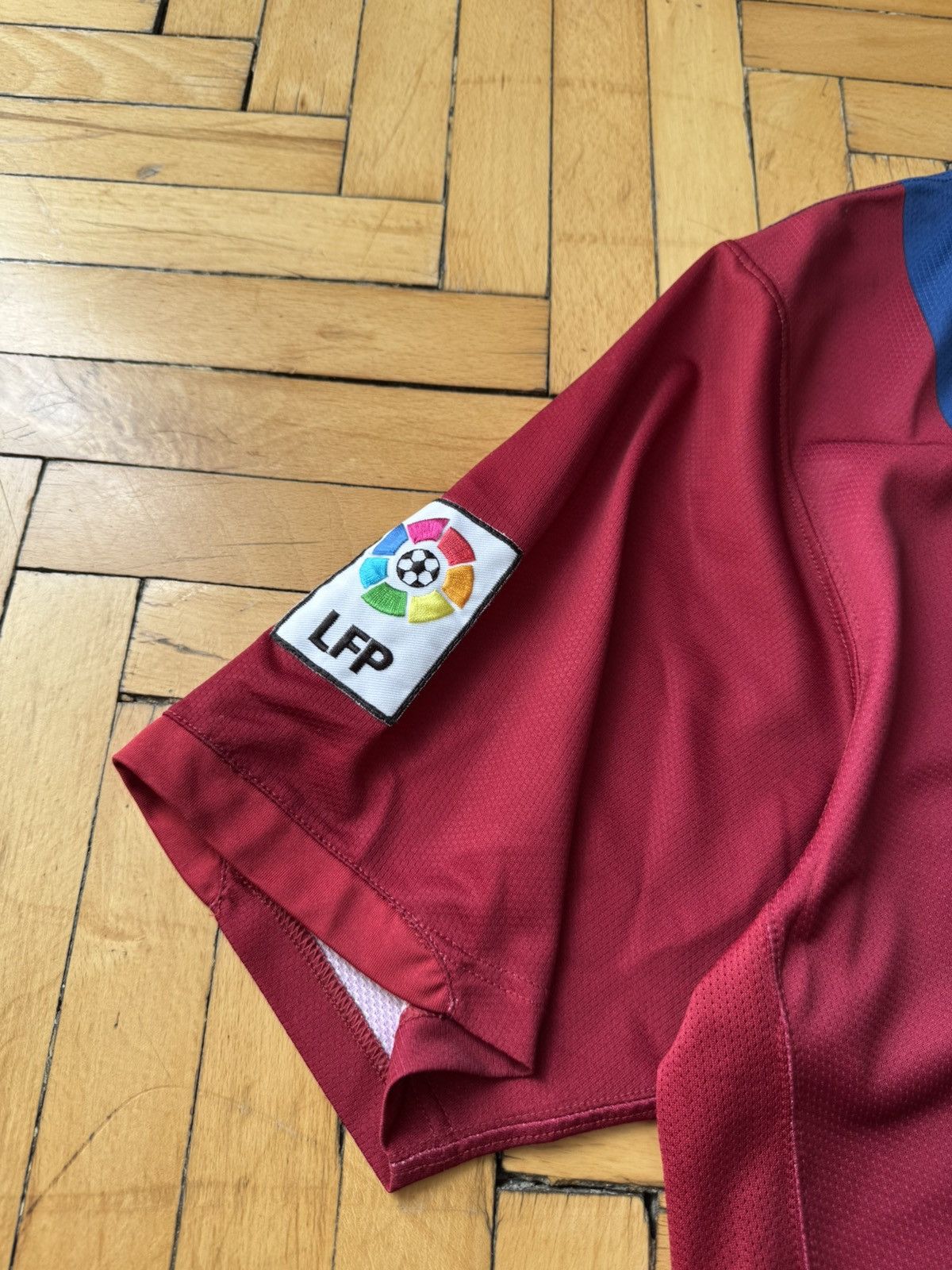 Vintage Very Rare Vintage Nike F.C.Barcelona Ronaldinho 10 Size US L / EU 52-54 / 3 - 4 Thumbnail