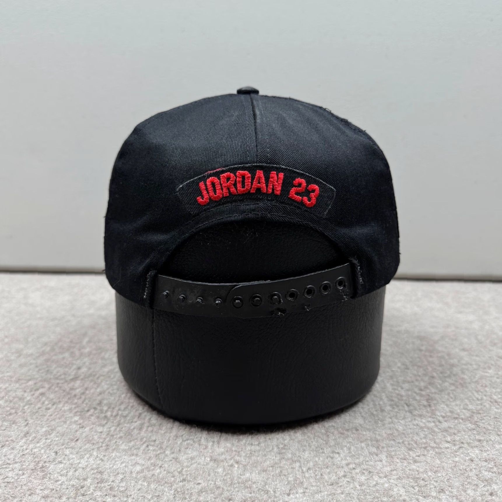 NBA VINTAGE AJD Chicago Bulls Hat Mens Black One Size Snap Back NBA 90s Retro Sports Adjustable Breathable Lightweight Size ONE SIZE - 6 Thumbnail