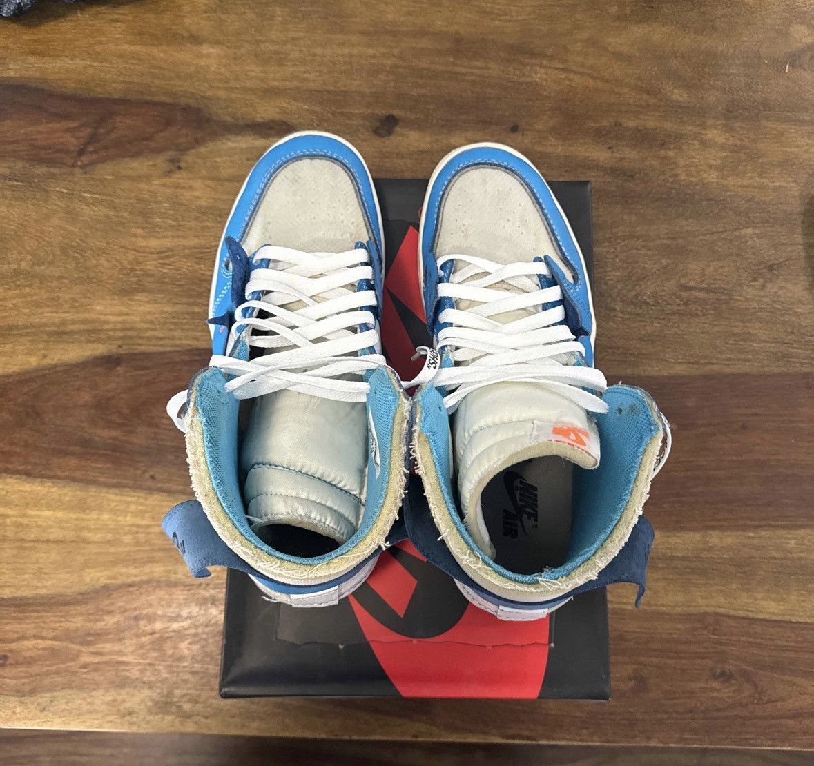 Jordan Brand × Off-White Jordan 1 Off-White UNC Size 12 Size US 12 / EU 45 - 3 Thumbnail