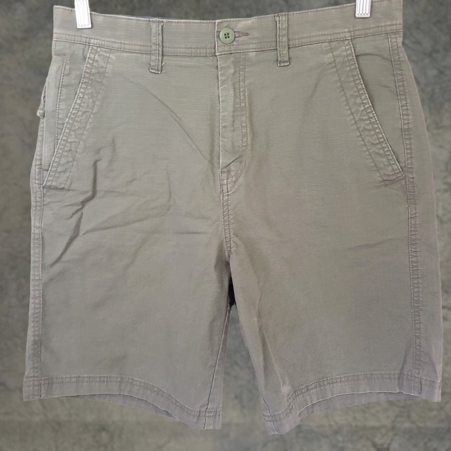 Vintage Ocean & Coast Shorts Men’s 32 Green Cargo Ripstop Cotton Zip Pocket Plaid Casual Summer Fall Spring Size US 32 / EU 48 - 1 Thumbnail