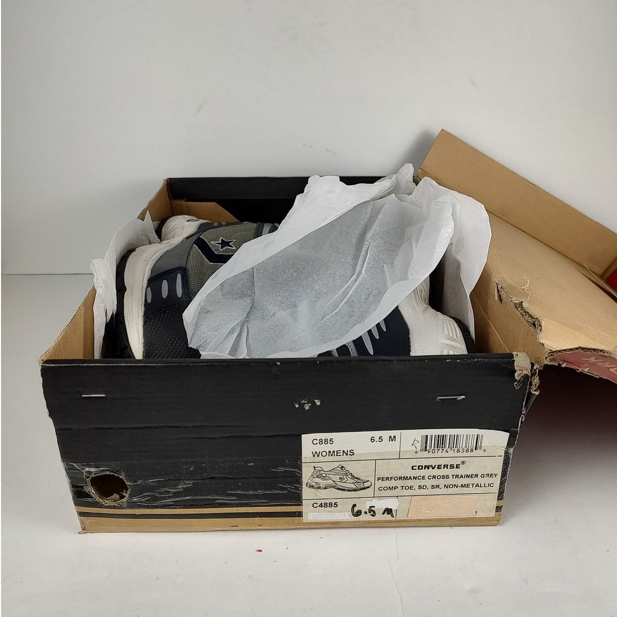 Converse Y2K Converse performance cross trainer shoes womens 6.5 Size US 6.5 / IT 36.5 - 9 Thumbnail