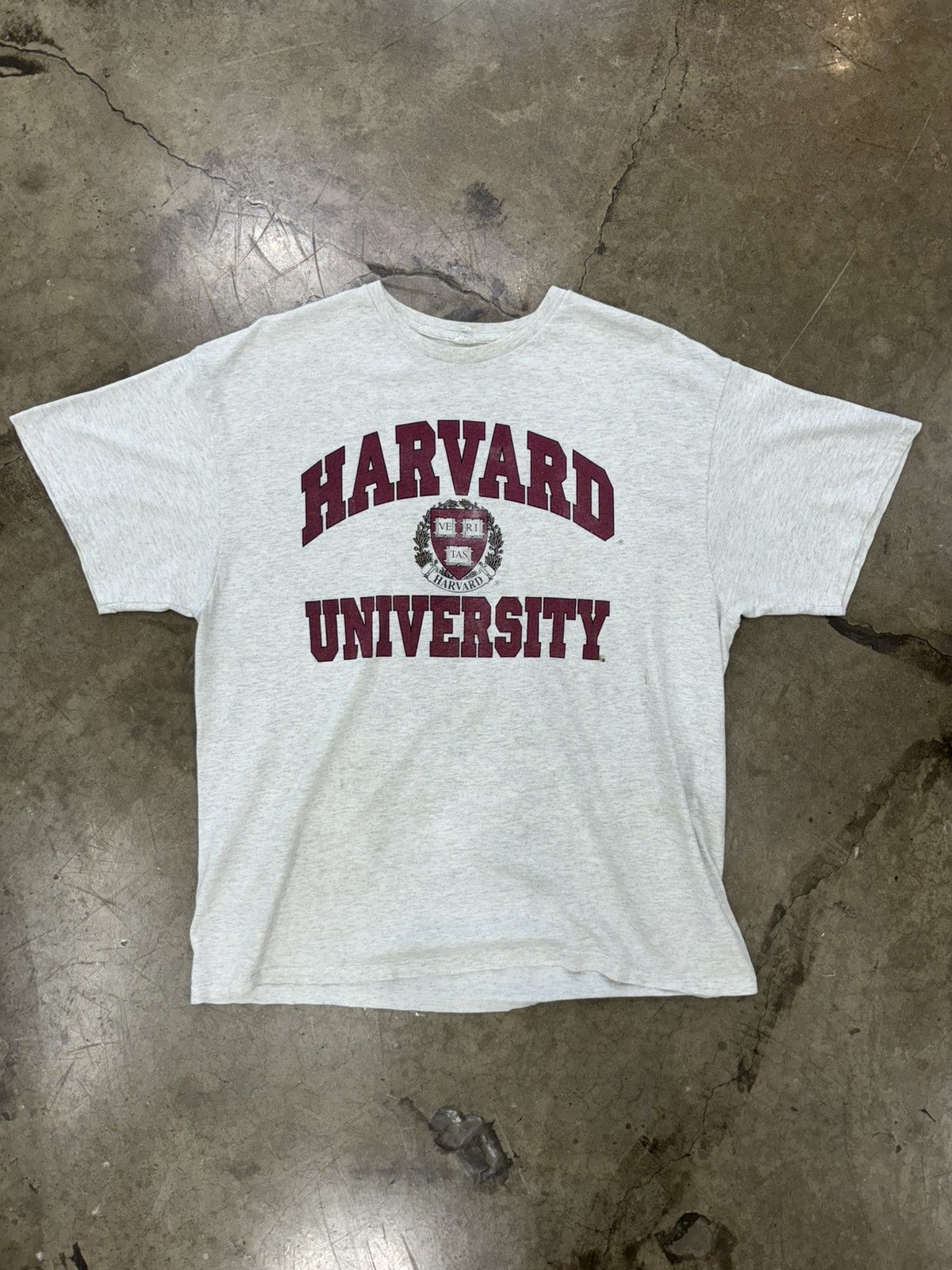 Vintage Vintage Harvard University Crest Tee XL Size US XL / EU 56 / 4 - 2 Thumbnail