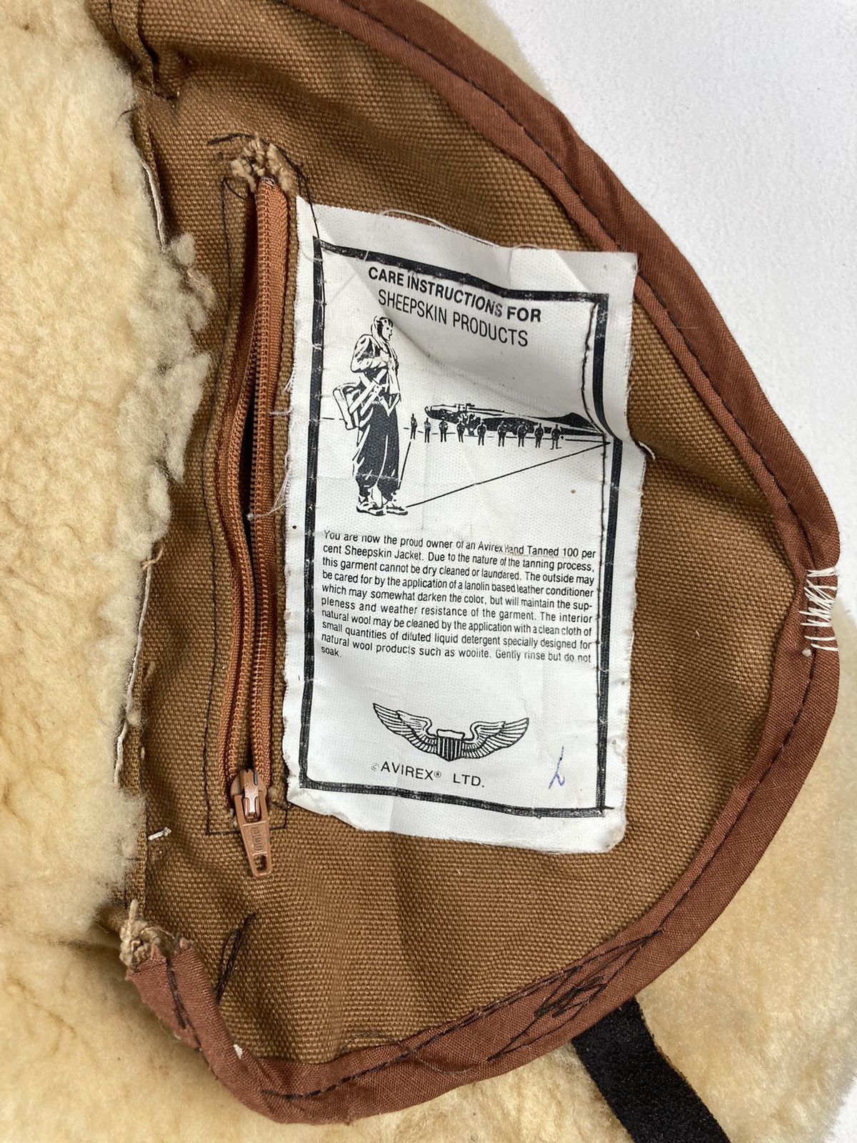 Avirex × Leather Vintage Avirex B-3 Leather Sheepskin Products Bomber Jacket Size US M / EU 48-50 / 2 - 9 Thumbnail