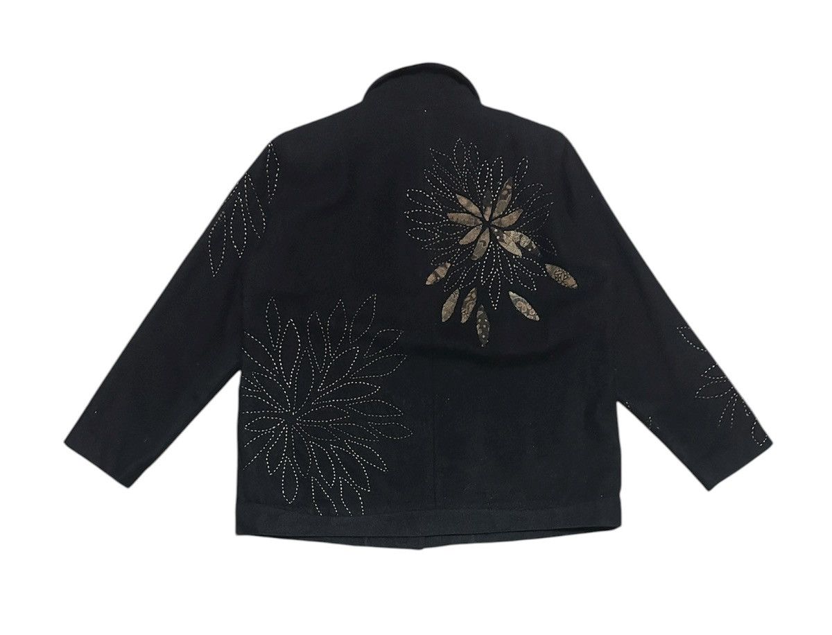 Japanese Brand Vintage Japanese Floral Embroidery Wool Shirt Jacket Size US M / EU 48-50 / 2 - 3 Thumbnail