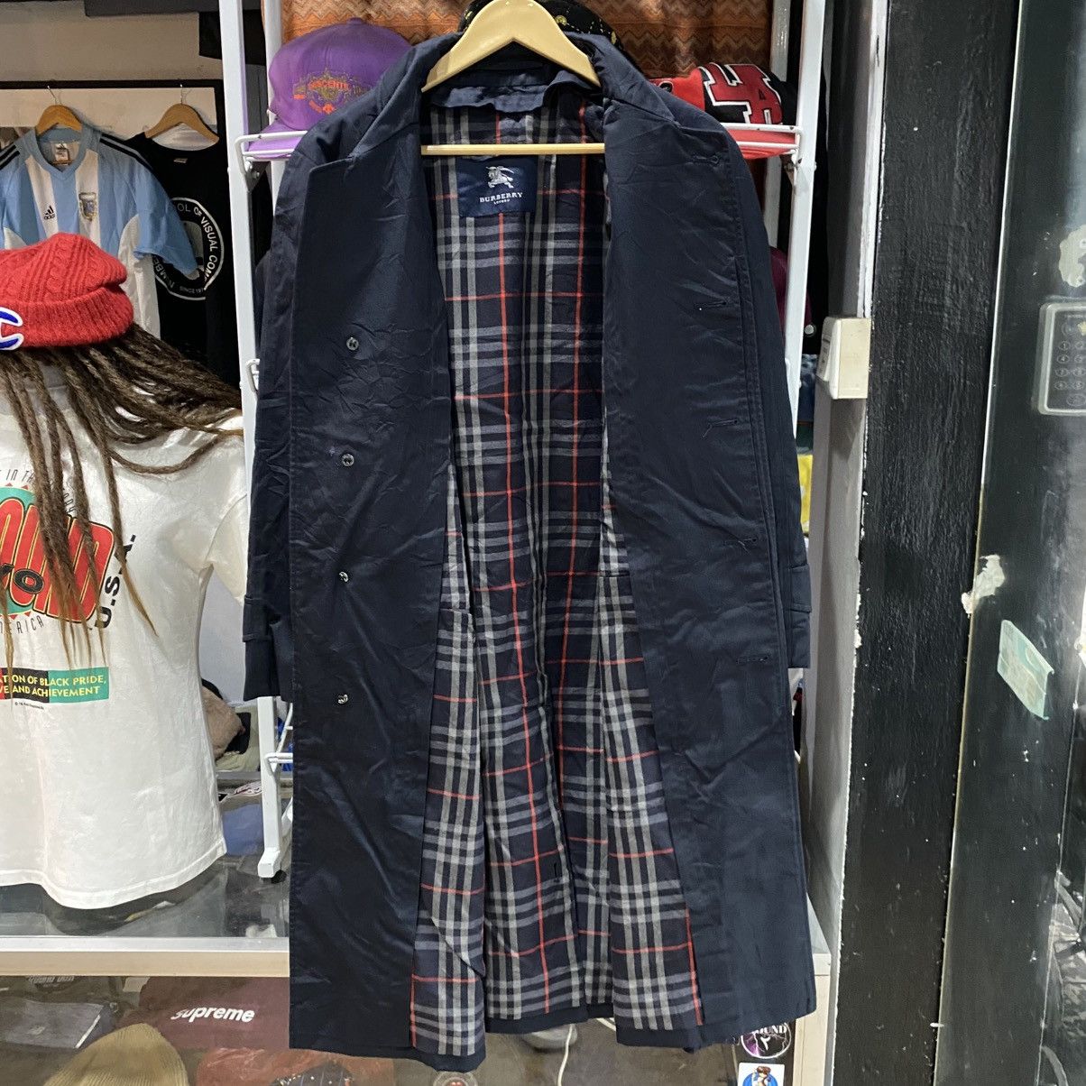 Burberry Burberry London NovaCheck Trench Coat Jacket Made In England Size US L / EU 52-54 / 3 - 1 Thumbnail