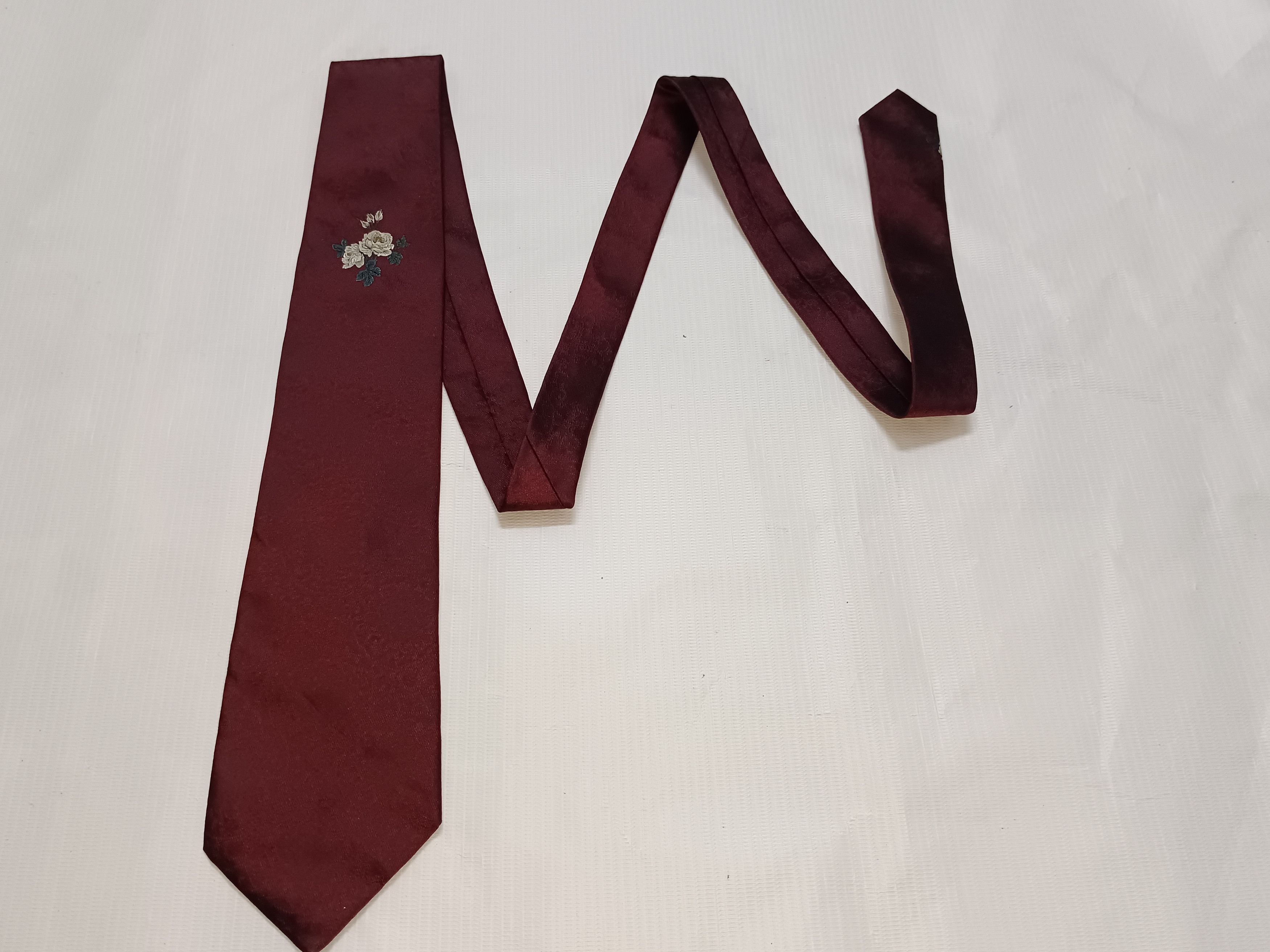 Karl Lagerfeld × Vintage Rare Karl Lagerfeld Embroidery Flower Tie Size ONE SIZE - 4 Thumbnail