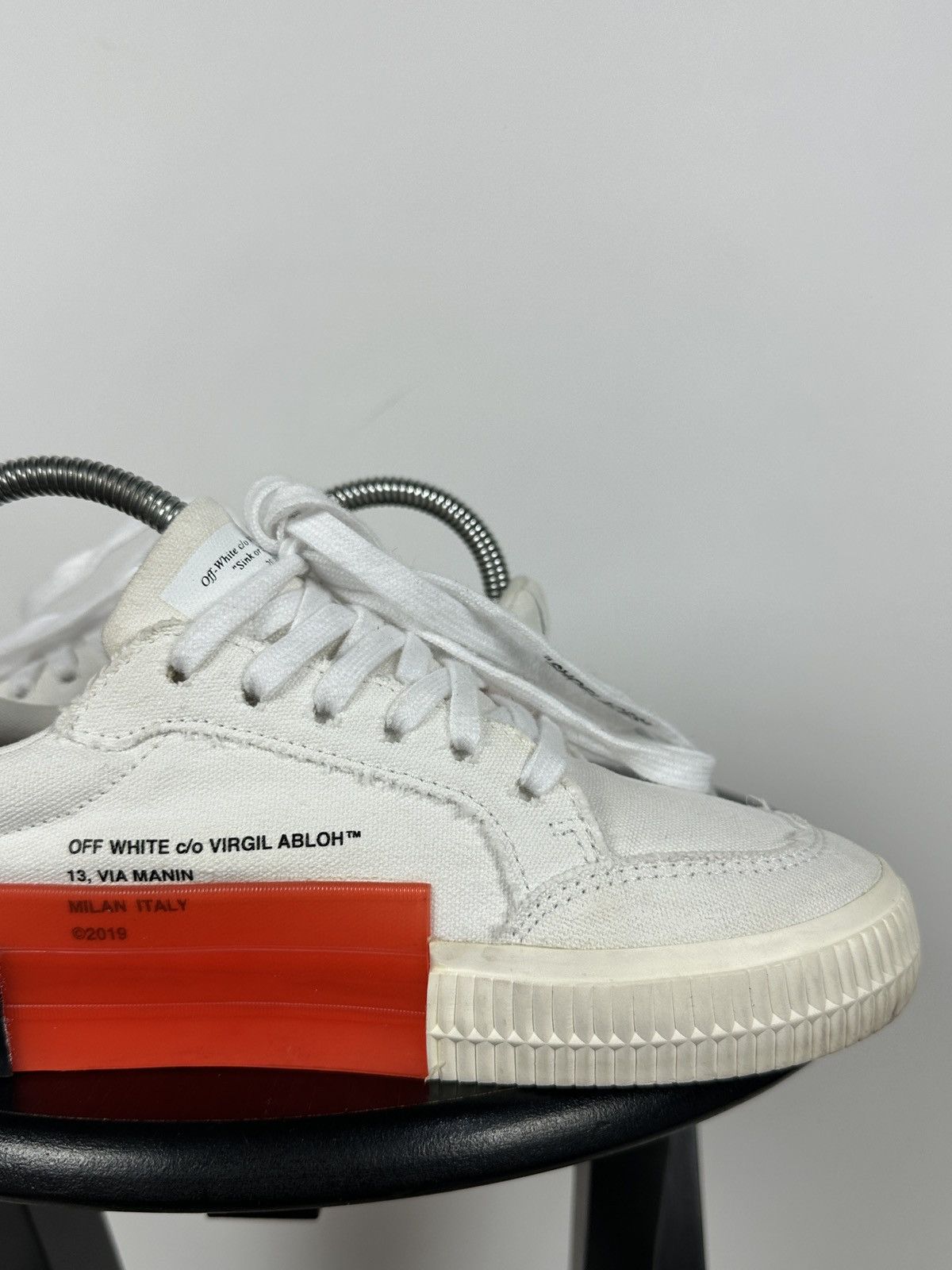 Off-White Off-White Vulcanized Virgil Abloh Low Top Sneakers Size US 7 / IT 37 - 18 Thumbnail