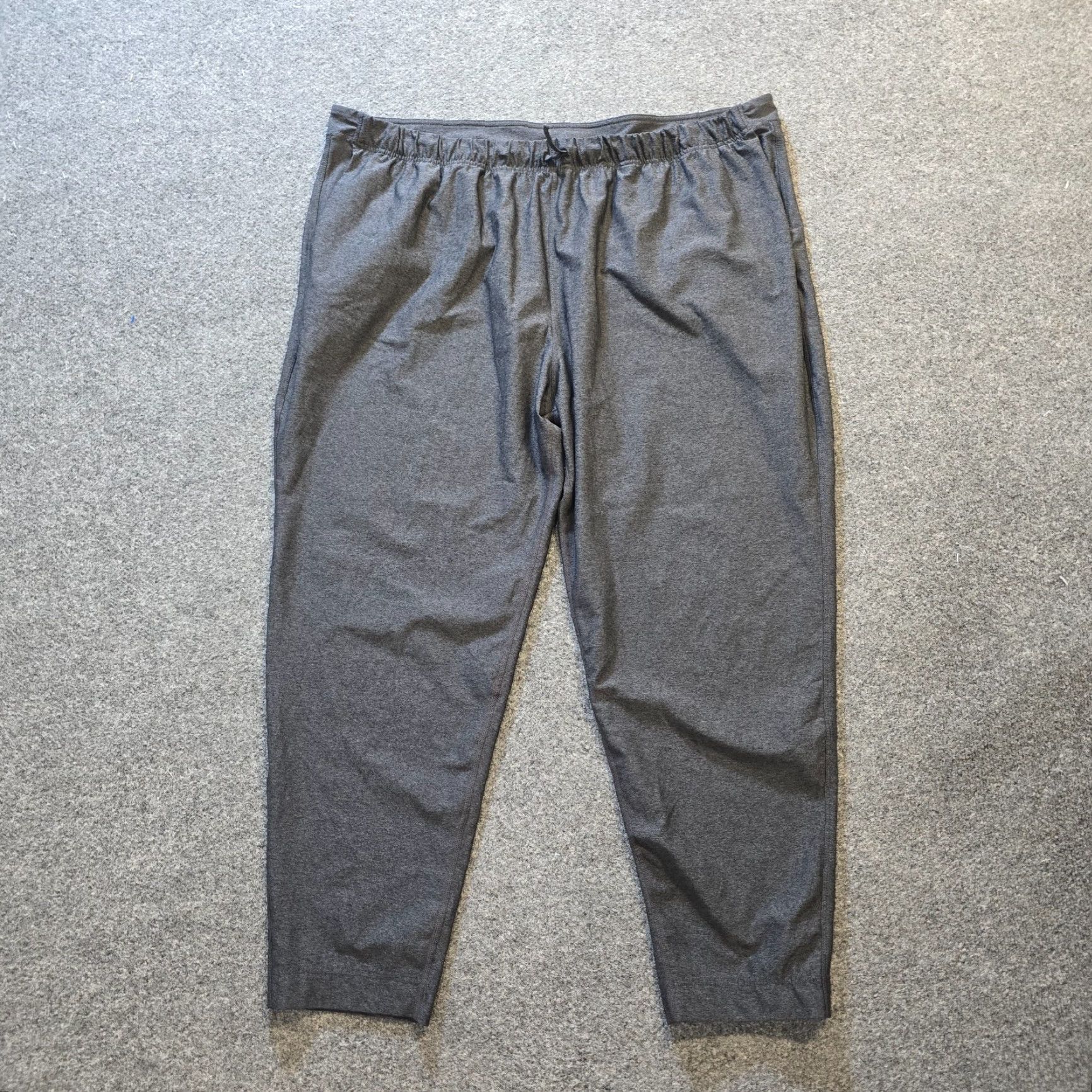 Vintage Kirkland Signature Pants Womens Plus Size 2XL Gray Ankle Pant Performance Pull On Casual Size 40" / US 18 - 2 Thumbnail