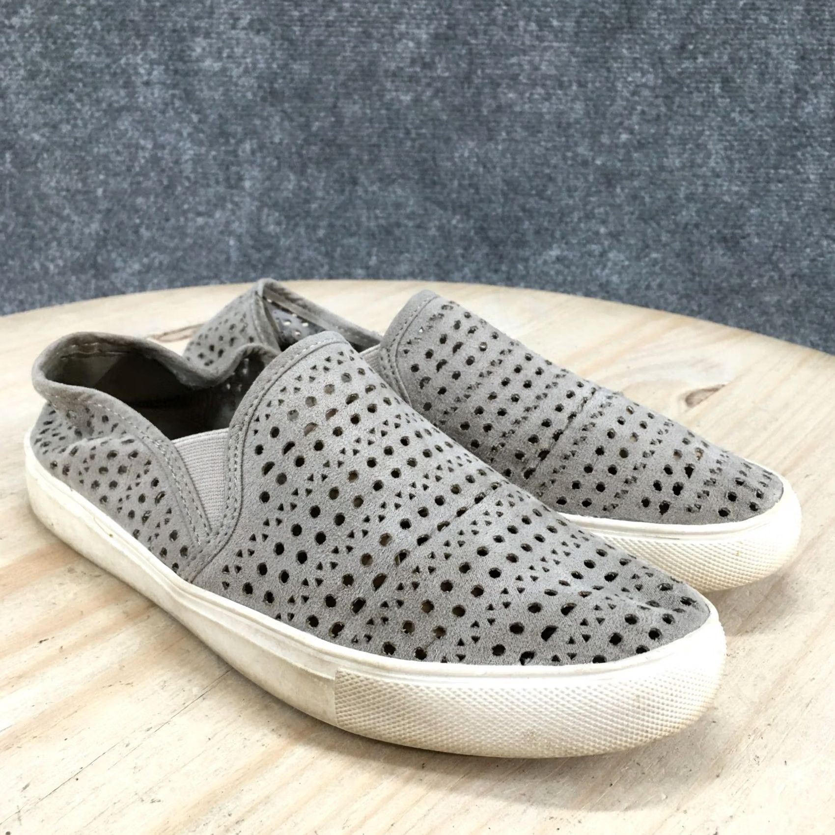 Steve Madden Steve Madden Odonna Slip On Sneakers Womens 7 Gray Fabric Casual Shoe Size US 7 / IT 37 - 5 Thumbnail