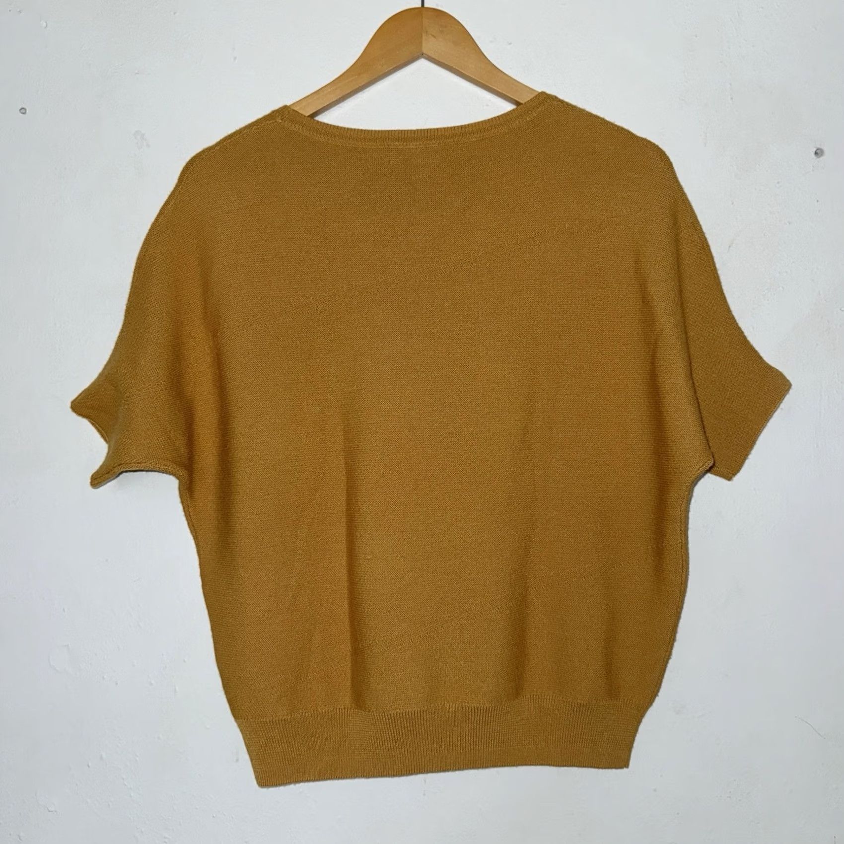 Vintage The Reset R Label Sweater Womens XS Mustard Yellow Wool Pullover Crew Neck Knit Pullover Wool Solid Short Sleeve 21” 22” Size XS / US 0-2 / IT 36-38 - 7 Thumbnail