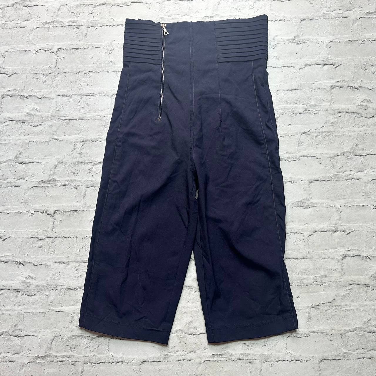 Marithe + Francois Girbaud marithe francois girbaud Rare Shorts Womens Capri Italy Size 40" / US 18 - 2 Thumbnail