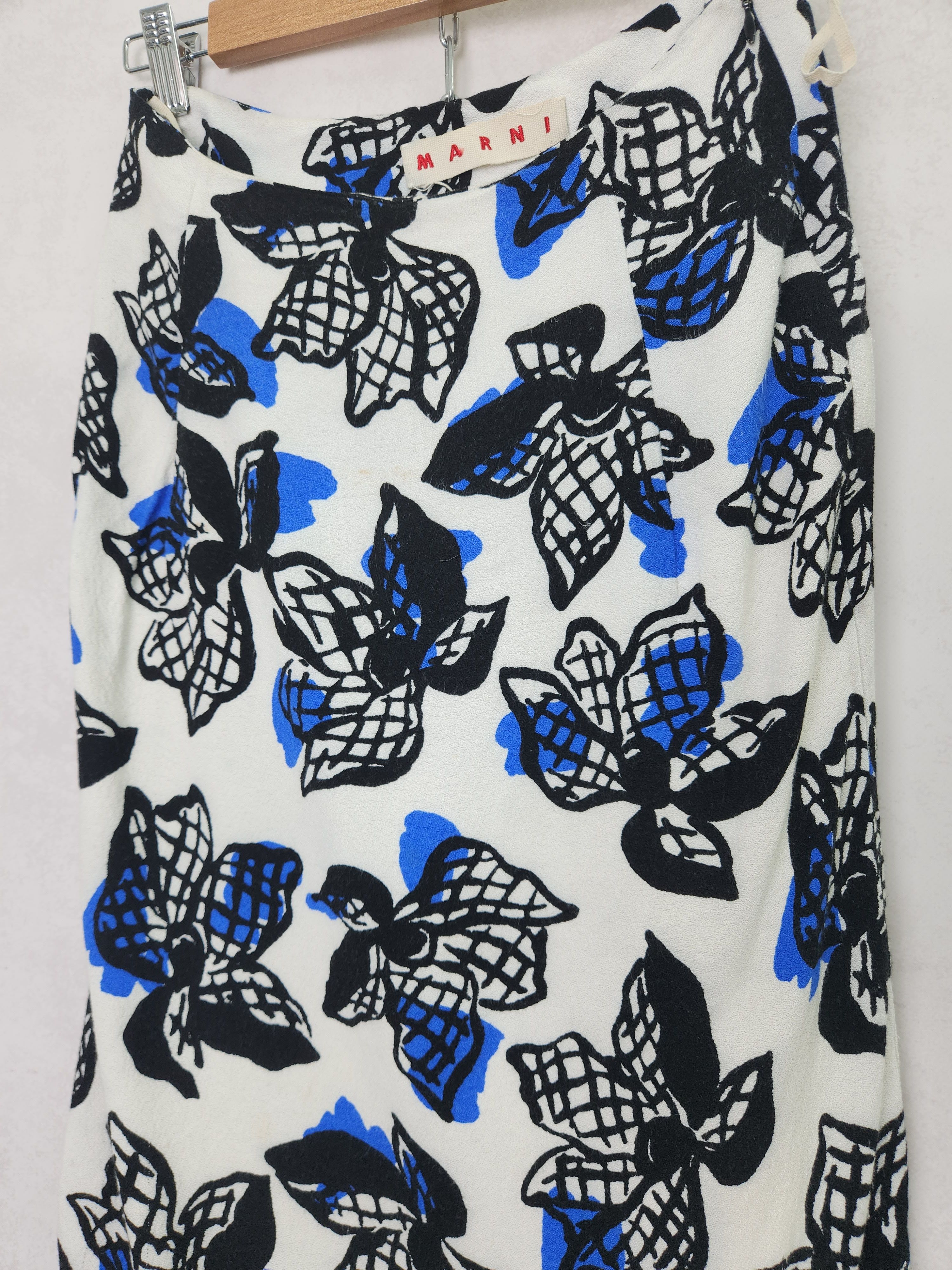 Marni Marni Viscosce floral A line skirt size 40 Size 27" / US 4 / IT 40 - 4 Thumbnail