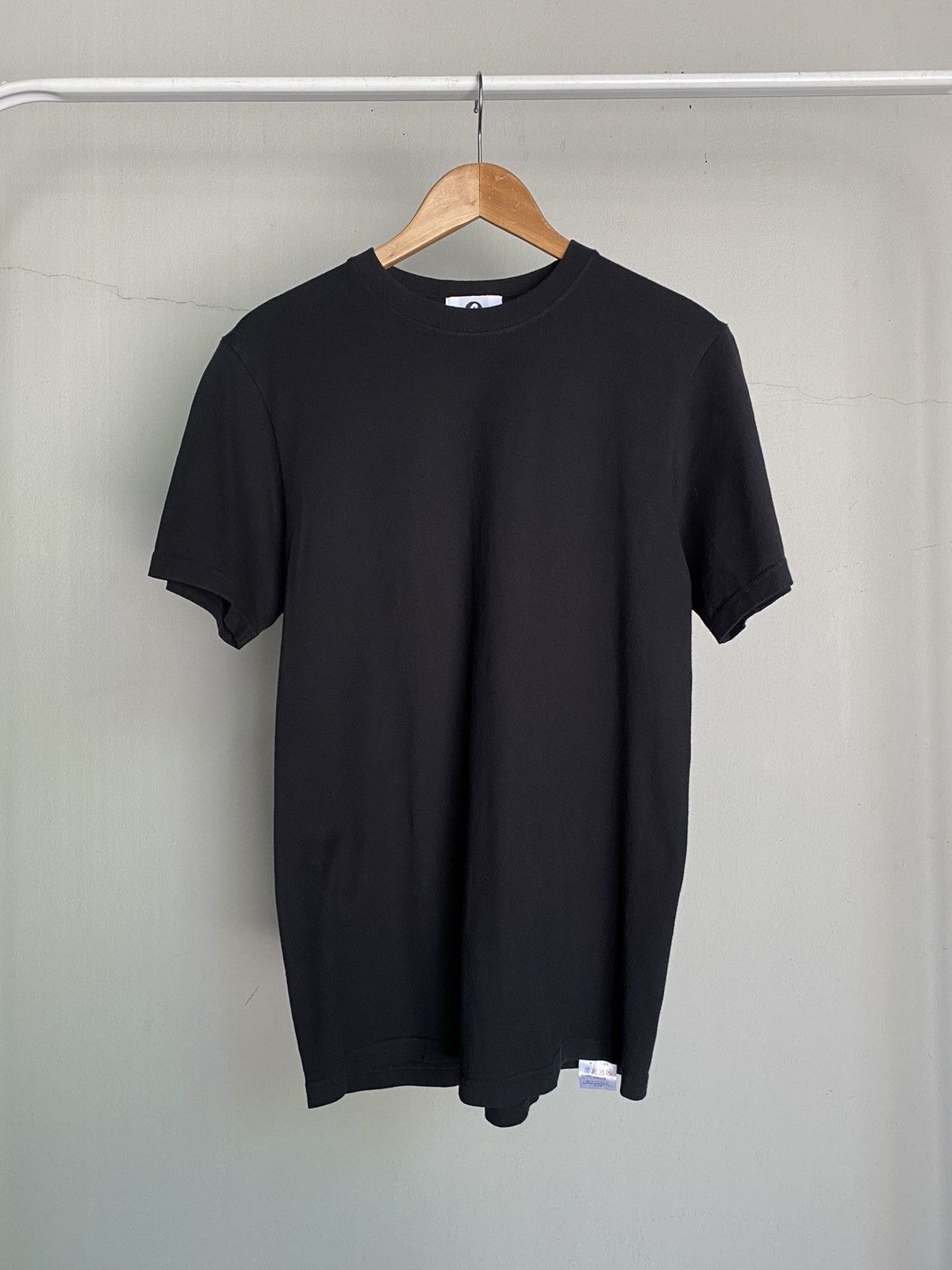 Designer GOOD ENOUGH Black Short Sleeve T-Shirt Size US S / EU 44-46 / 1 - 10 Thumbnail