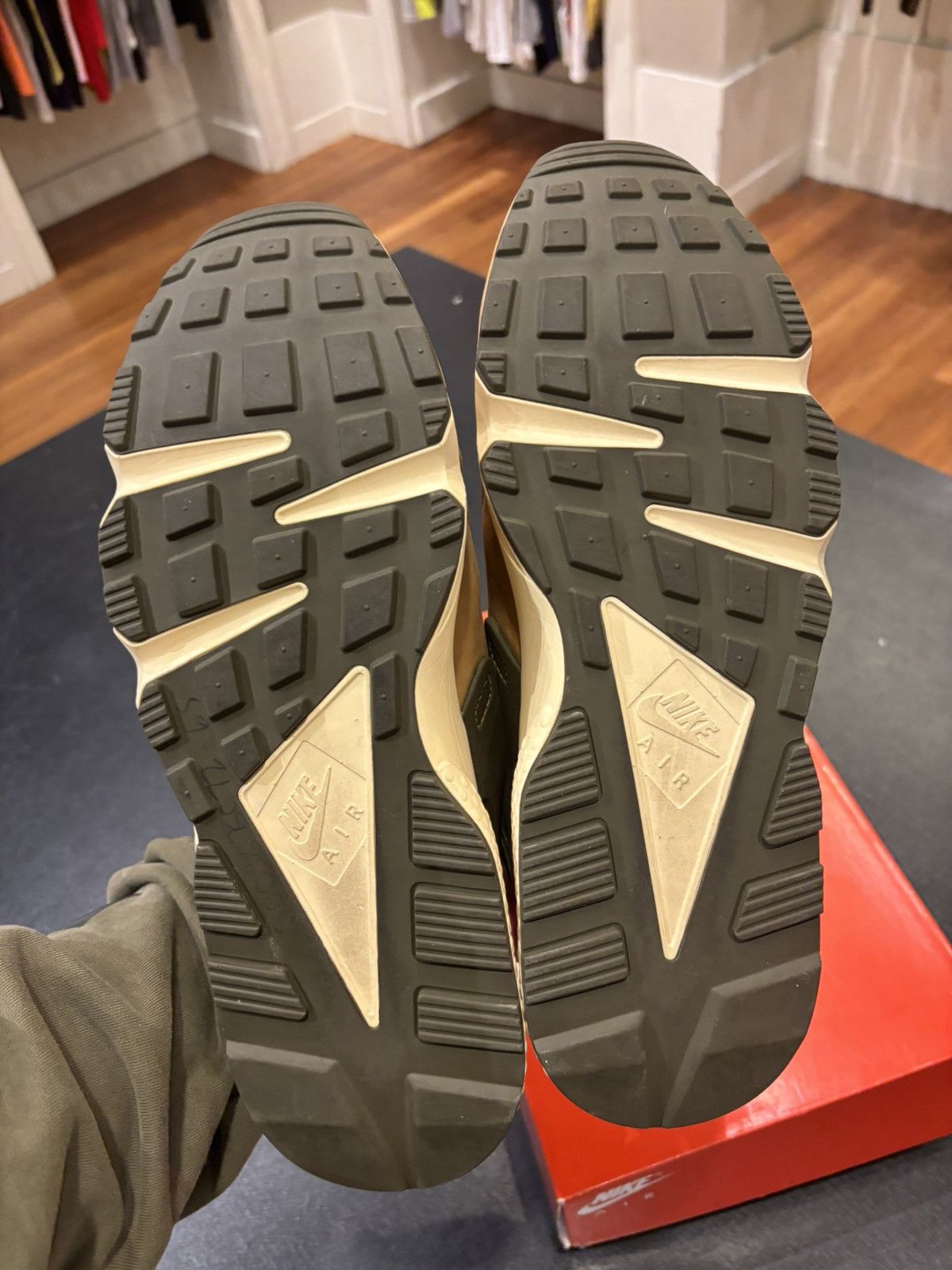 Nike Nike Huarache ‘Stüssy Desert Oak’ Size US 13 / EU 46 - 5 Thumbnail