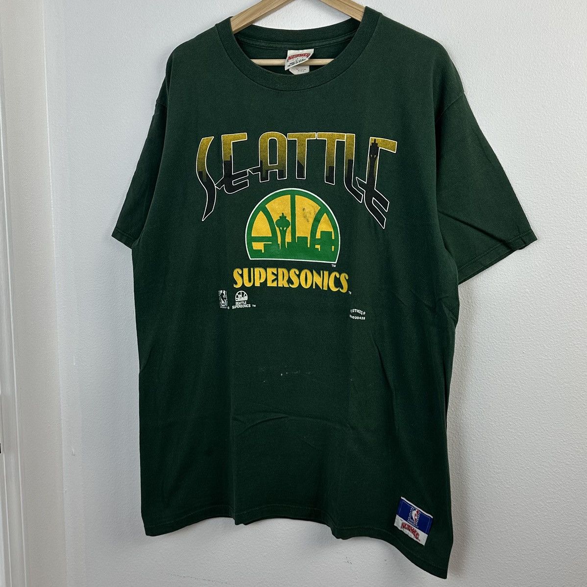 Nutmeg Vintage Seattle Sonics T Shirt XL Nutmeg Mills Supersonics Size US XL / EU 56 / 4 - 2 Thumbnail