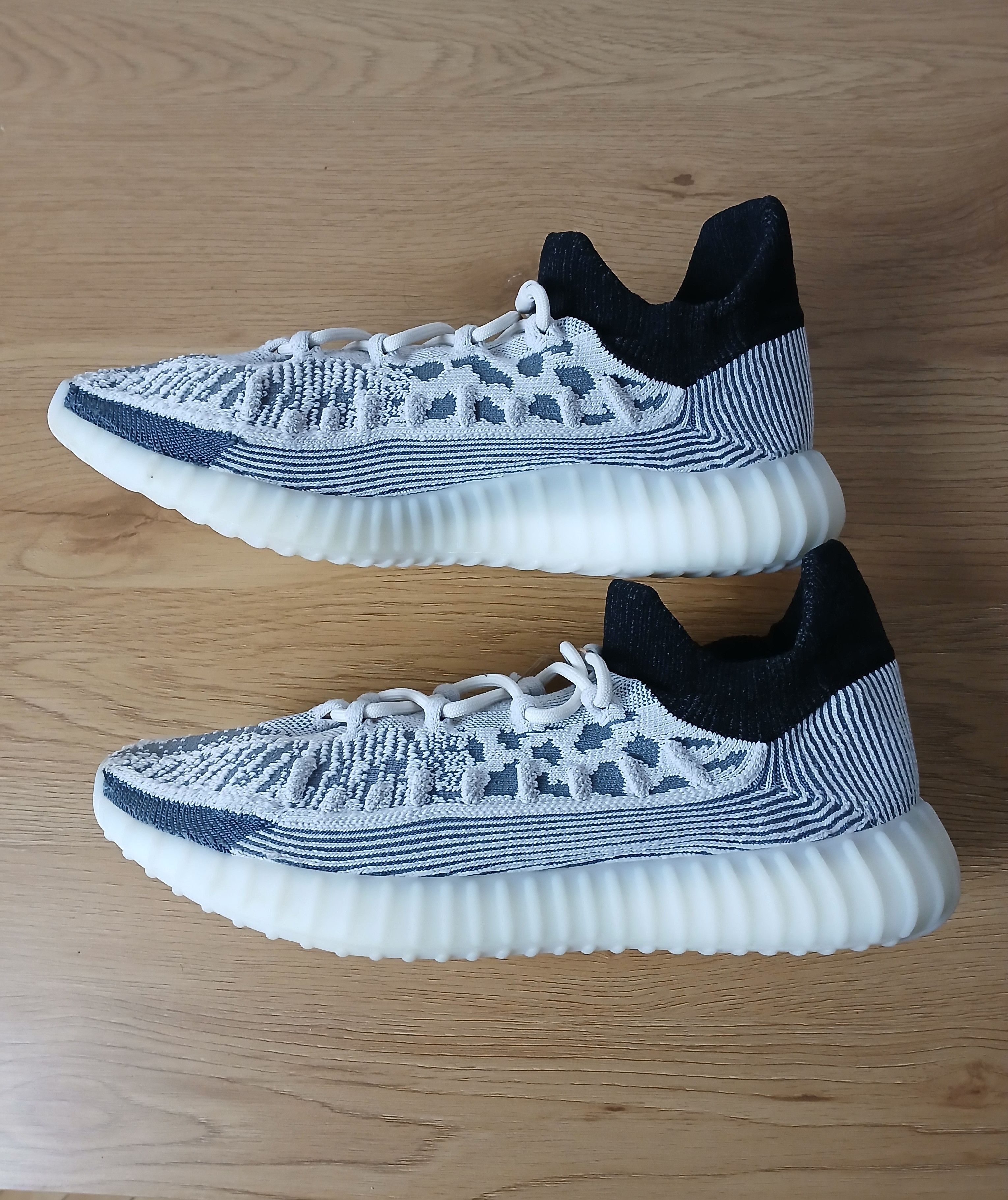 Adidas Yeezy 350 V2 CMPCT Sneakers