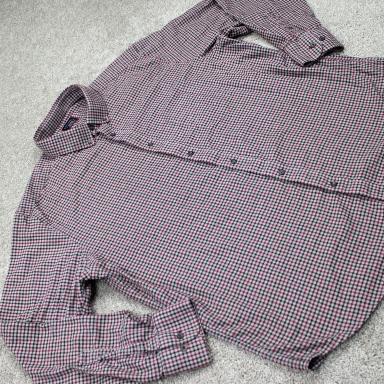 UNTUCKit UNTUCKit Shirt Mens 2XL XXL Red/Black/White Plaid Cotton L/S Button-Down Size US XXL / EU 58 / 5 - 6 Thumbnail