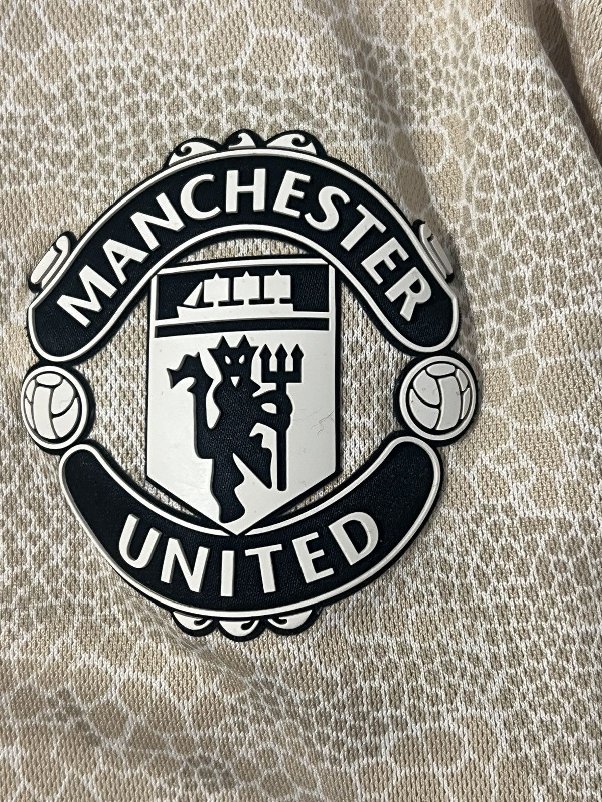 Adidas × Vintage Manchester United Jersey 2019 Away Shirt Adidas DX8945 Boys Size US S / EU 44-46 / 1 - 5 Thumbnail