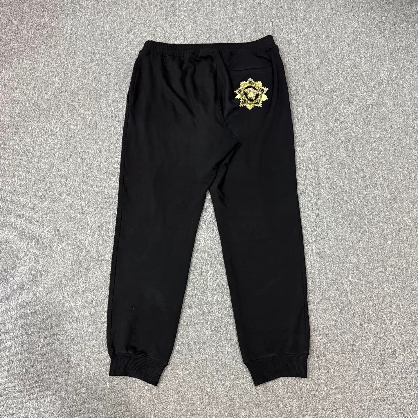 Versace Versace Black Medusa Back Embroidered Unworn 2XL Sweatpants Size 32" / US 10 / IT 46 - 2 Thumbnail