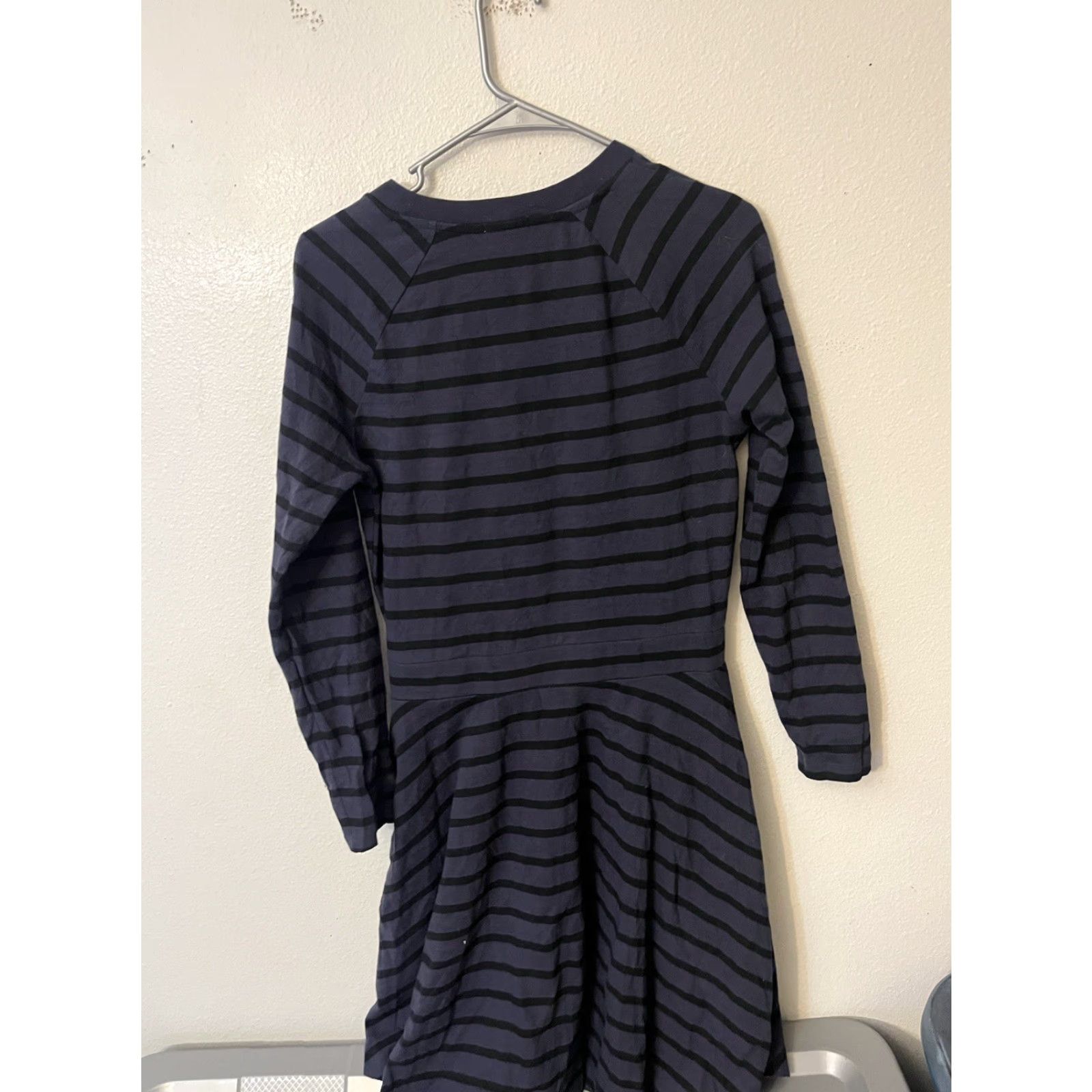 Gap GAP Long Sleeve Dress Women Blue Striped Size S Small 100% Cotton Sheath Dress Long Sleeve Vintage? (Wait not allowed) Size S / US 4 / IT 40 - 2 Thumbnail