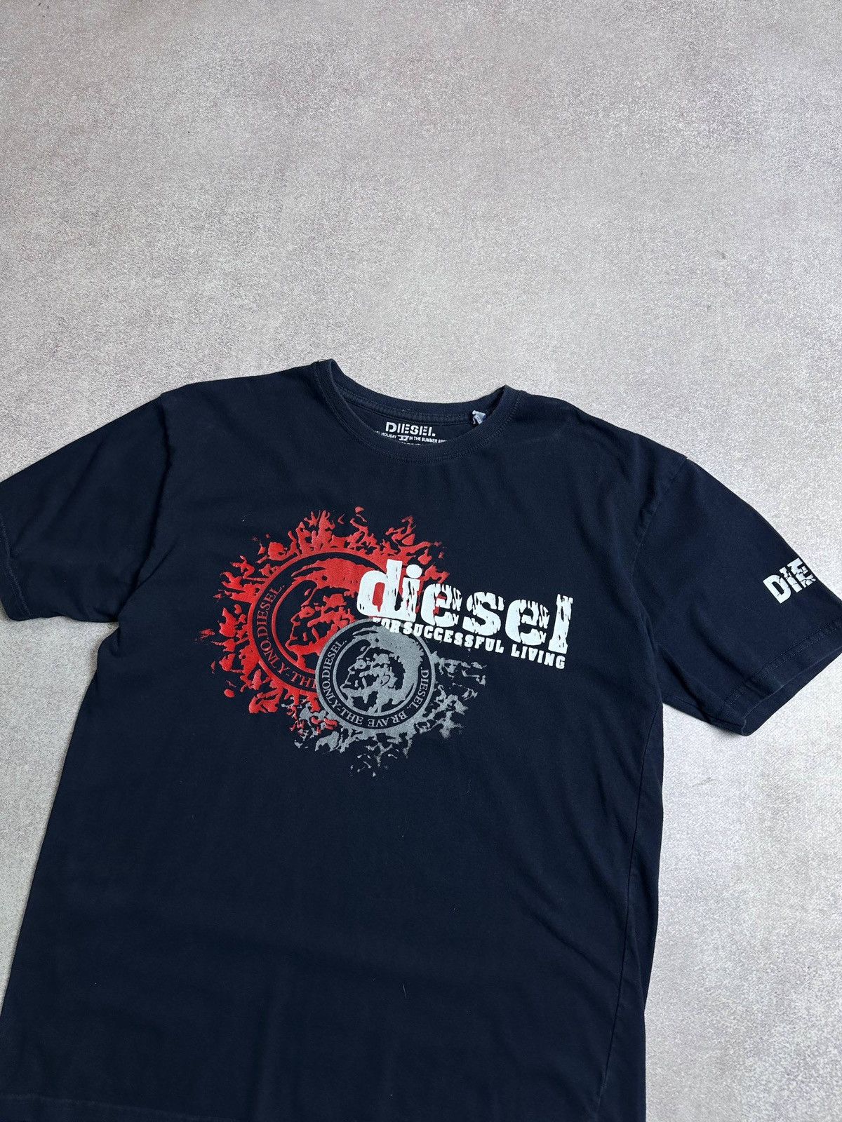 Diesel Vintage 90s Diesel Big Logo T-shirt M Size US M / EU 48-50 / 2 - 2 Thumbnail