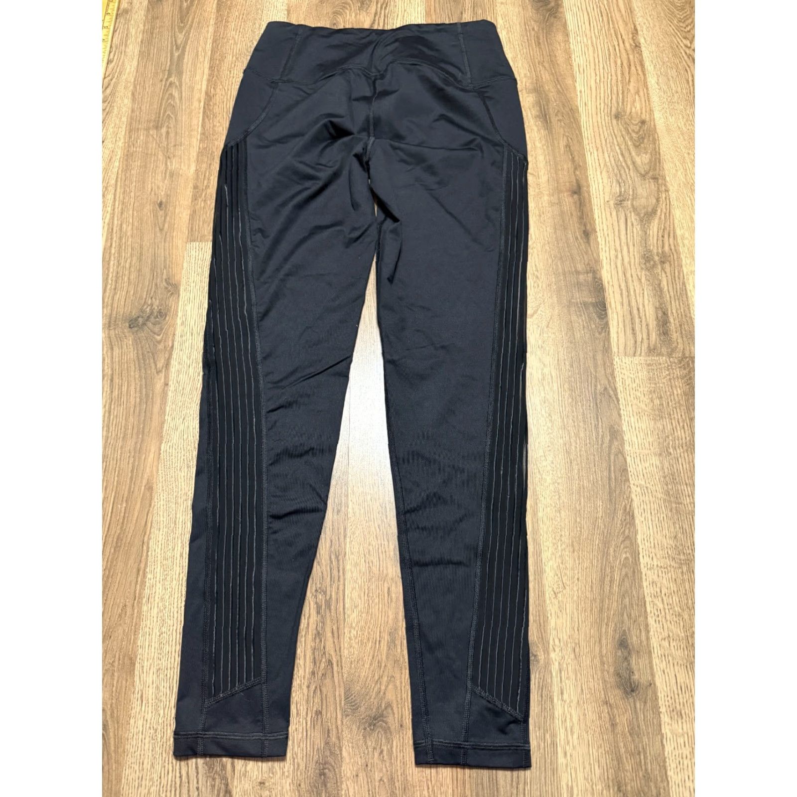 Victoria's Secret Victoria's Secret Victoria Sport Pants Leggings Women's Medium Black 36" Inseam 27" Ankle Activewear Yoga Casual Modern Sports Size 32" / US 10 / IT 46 - 2 Thumbnail