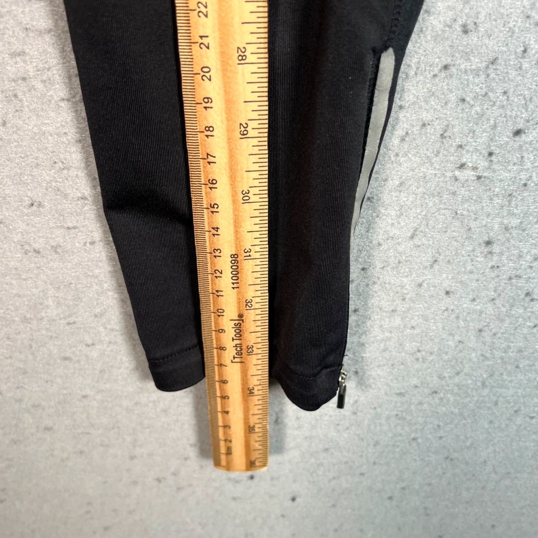 Vintage Oysho Leggings Womens Size Small Black Running Ankle Zip Womens Size 28" / US 6 / IT 42 - 6 Thumbnail