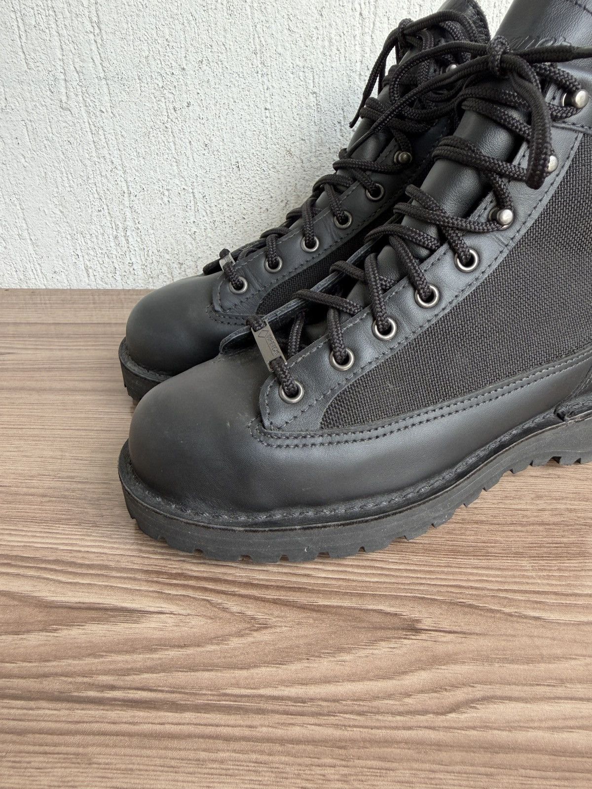Danner Light black gore-tex hiking boots Size US 8 / EU 41 - 2 Thumbnail
