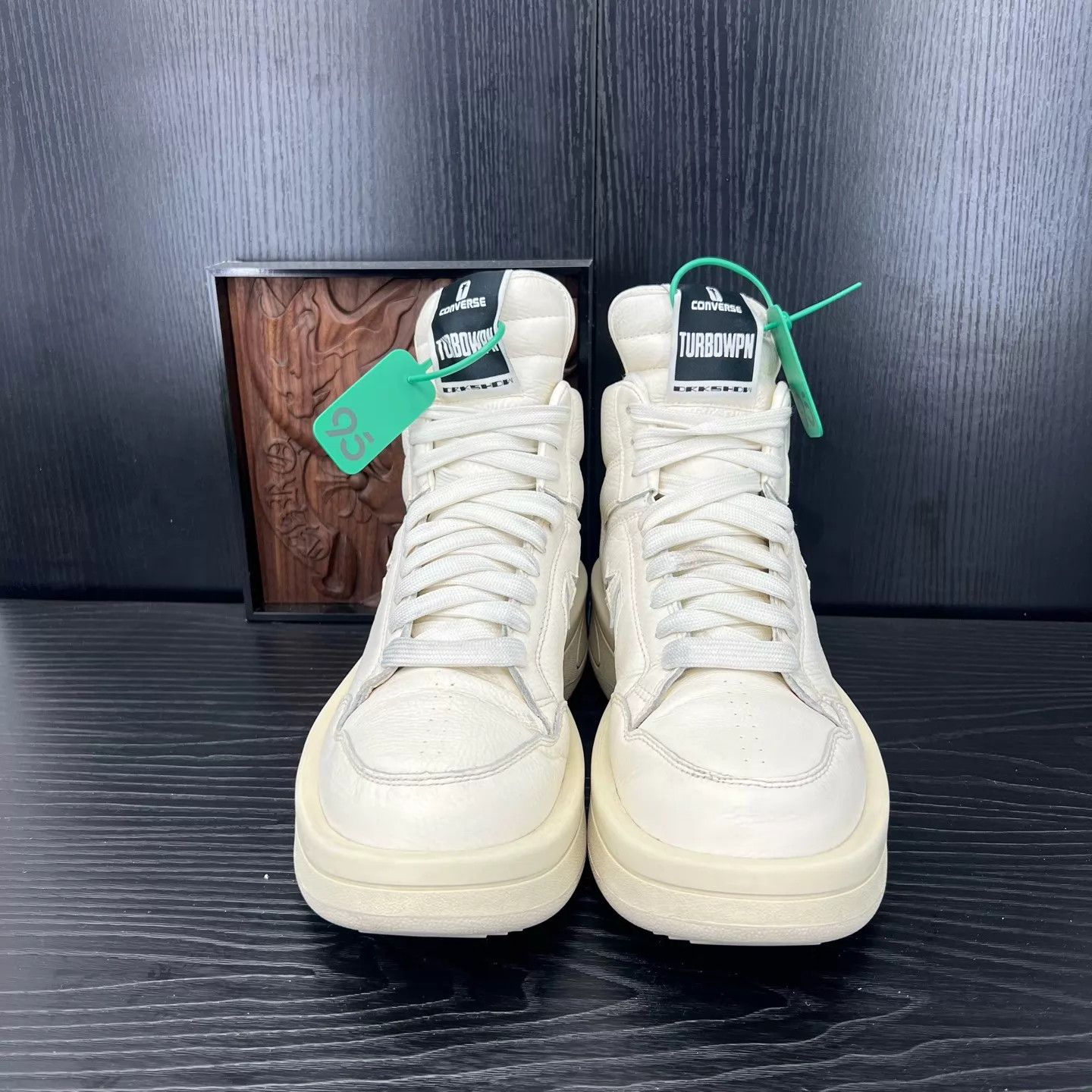 Converse Converse Ivory 44 Mint w/ Box Size US 11 / EU 44 - 4 Thumbnail