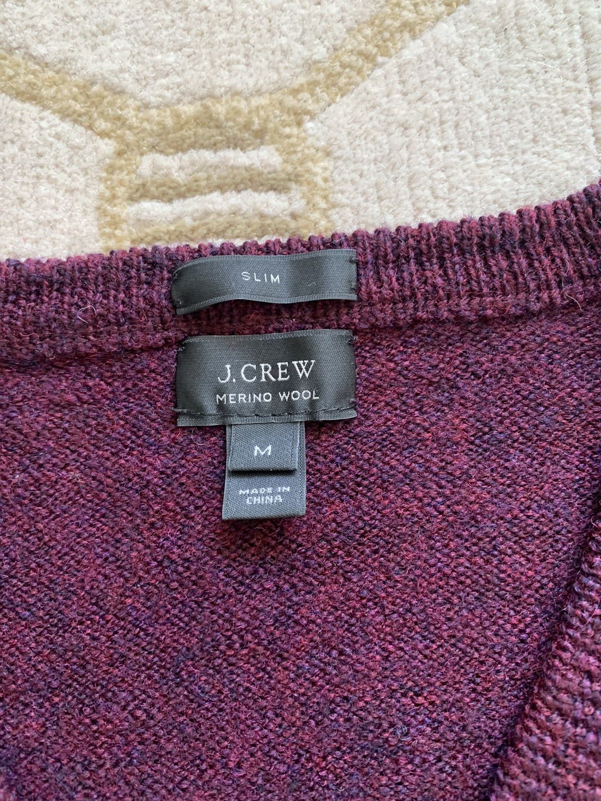 J.Crew Merino Wool Slim Elbow Patch V-Neck Sweater Size US M / EU 48-50 / 2 - 2 Thumbnail