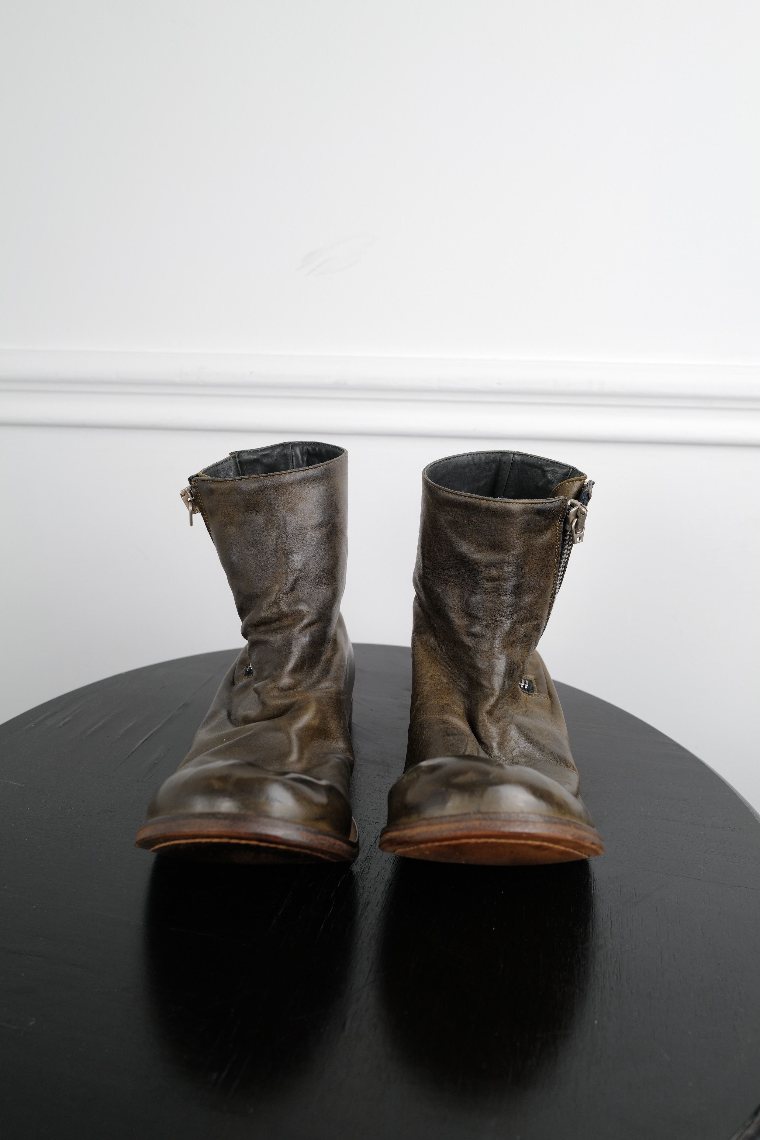 Individual Sentiments HANDCRAFTED BOVINE LEATHER BOOTS Size US 9 / EU 42 - 8 Thumbnail